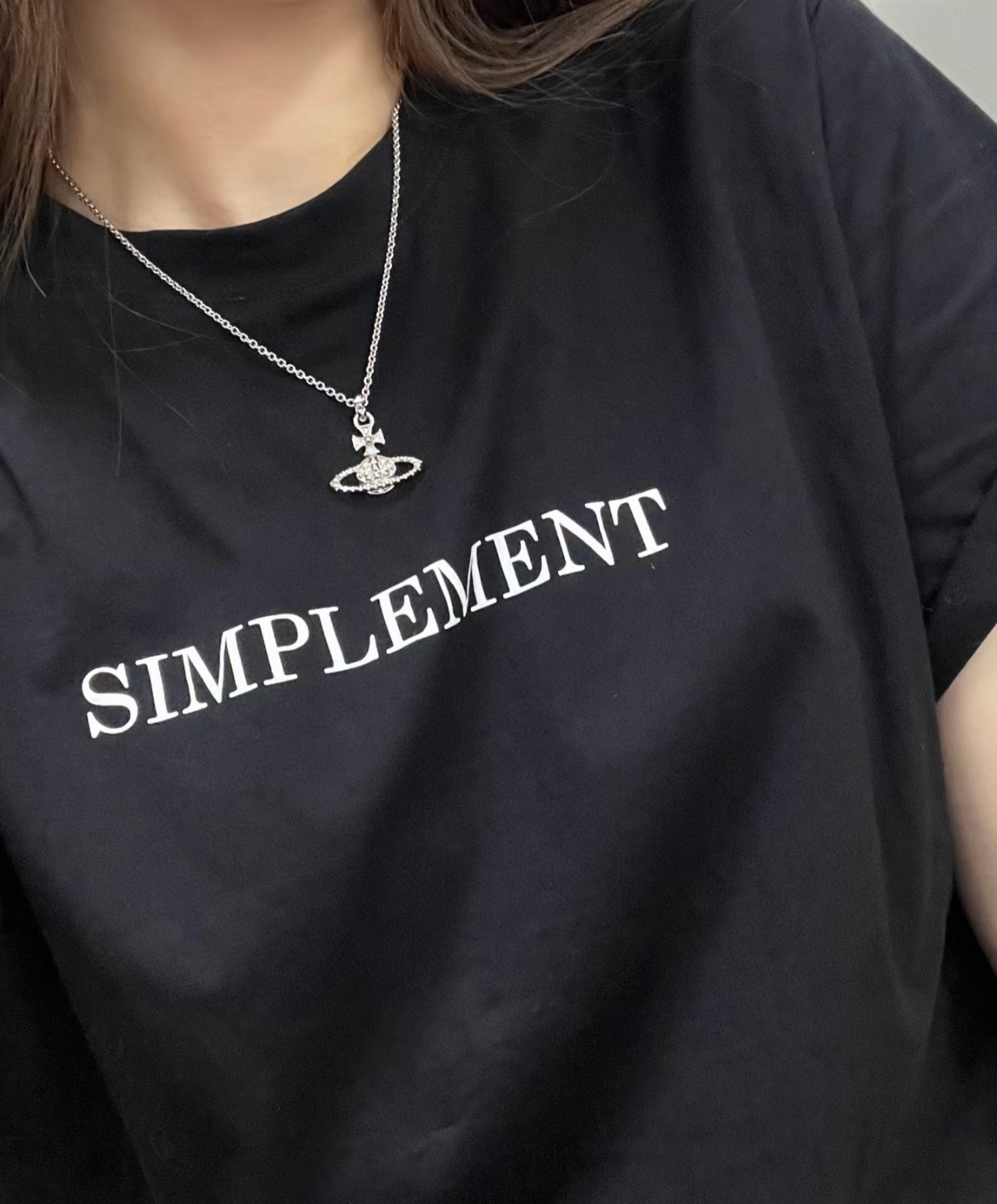 Vivienne Westwood vivienne westwood西太后项链土星 英国时装设计师 时装的朋克之母 潮流风格