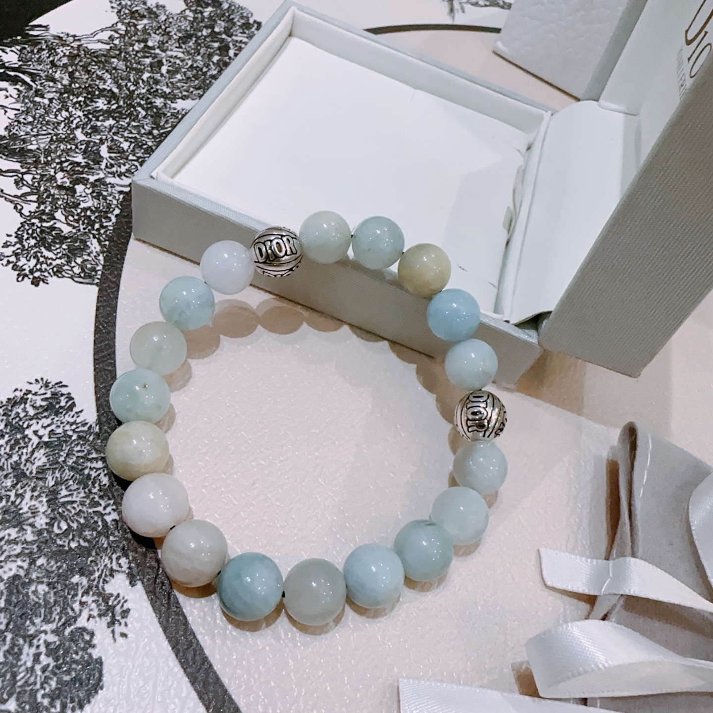 NO:109812,Genuine new seiko version DIOR bracelet Multi-element agate-tall silver style bracelet Celebrity style Retro old style Original replica Pure handmade Genuine model opening fashion must-have for both men and women Wear couples The same style Rock Punk Thai silver style Retro elements Trendy and versatile Official website, the same style, jewelry boutique, dior, dior, bracelet19860909正品新款精工版本 DIOR迪奥手链 多元素玛瑙泰银风格手链 明星同款 复古做旧风 原版复刻 纯手工打造 正品开模潮流时尚必备 男女均可佩戴 情侣款同款 摇滚朋克泰银风格 复古元素 潮流百搭 官网同款,饰品精品,dior,dior,bracelet,Jewelry