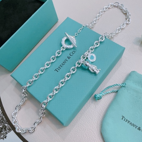 Tiffany & Co. Silver Chain Necklace with Heart and Bear Charms 1 Tiffany & Co. Silver Chain Necklace with Heart and Bear Charms