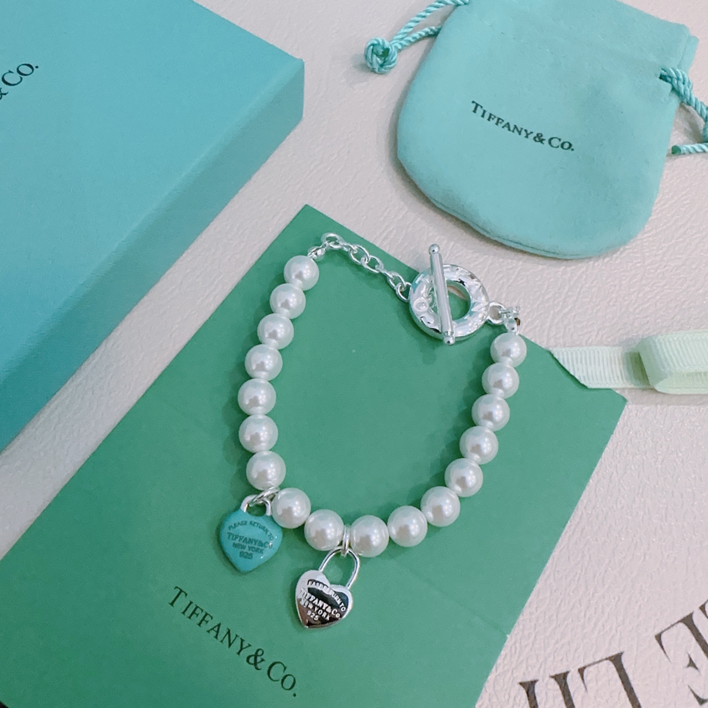 NO:114616,Genuine new Tiffany bracelet TIFFNY&CO. Counter Seiko Version Multi-element agate silver style bracelet The same style as the stars Retro and old style Original reproduction Pure handmade Genuine opening fashion essentials for both men and women Can wear Couple style The same style Rock Punk silver style Trendy and versatile Official website, the same style, jewelry boutique, tiffany, bracelet19860909正品新款蒂芙尼手链 TIFFNY&CO. 专柜精工版本 多元素玛瑙银风格手链 明星同款 复古做旧风 原版复刻 纯手工打造 正品开模潮流时尚必备 男女均可佩戴 情侣款同款 摇滚朋克银风格 潮流百搭 官网同款,饰品精品,tiffany,bracelet,Jewelry