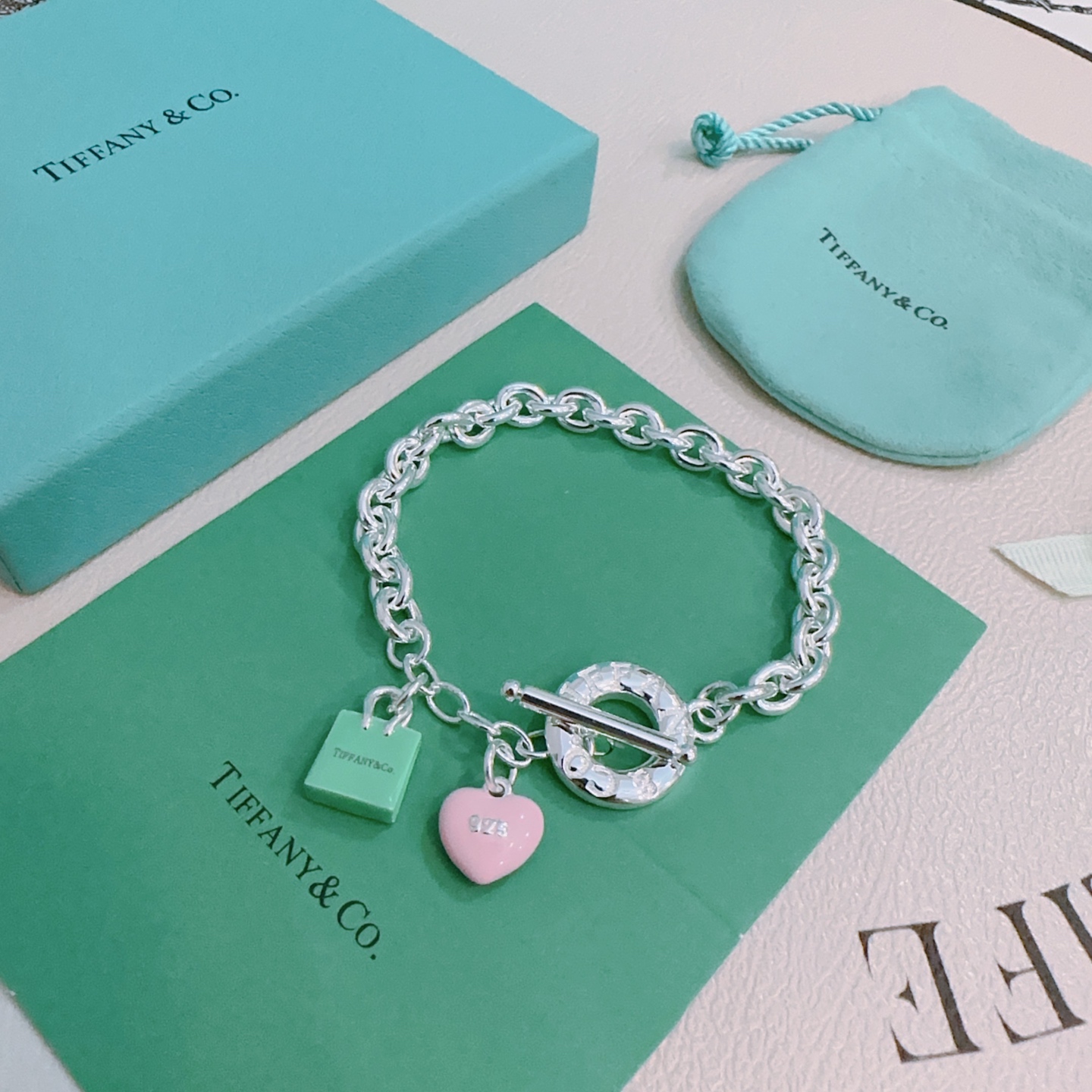 NO:114619,Genuine new Tiffany bracelet TIFFNY&CO. The counter Seiko silver version has the same style as the stars, retro and old style, original reproduction, pure handmade, authentic fashion essential for opening molds, both men and women can wear, couples have the same style, rock punk silver style, trendy and versatile, the same style on the official website, jewelry quality, tiffany, bracelet19860909正品新款蒂芙尼手链 TIFFNY&CO. 专柜精工银版本明星同款 复古做旧风 原版复刻 纯手工打造 正品开模潮流时尚必备 男女均可佩戴 情侣款同款 摇滚朋克银风格 潮流百搭 官网同款,饰品精品,tiffany,bracelet,Jewelry