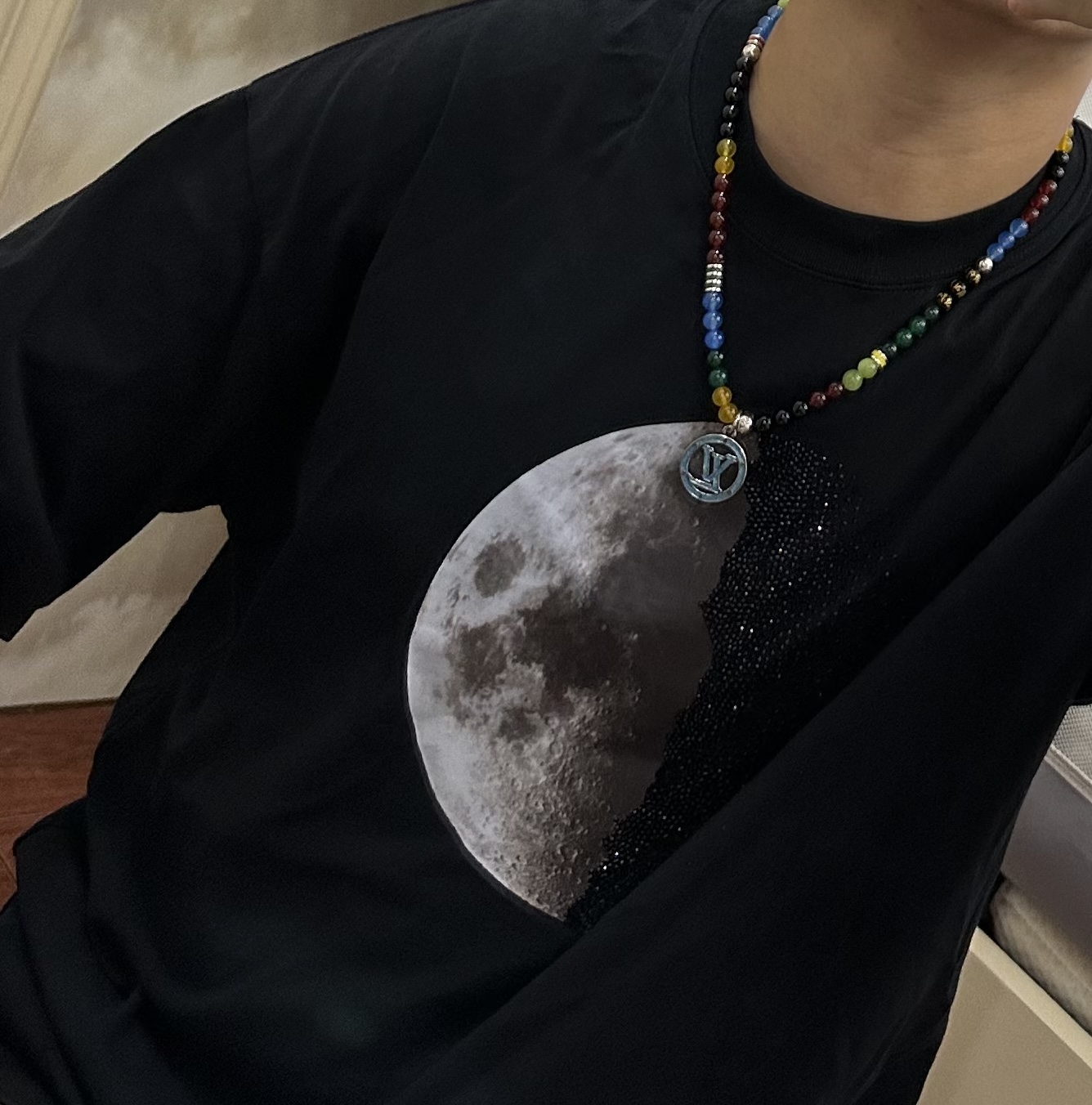 P218    路易威登 LV项链🇷🇼原单货🇷🇼专柜新款开模复古潮流时尚必备 男女均可佩戴 情侣款同款 摇滚朋克泰银风格 复古元素 潮流百搭 官网同款项链最新款链条档次更高明星经典款项链系列复古银玛瑙项链
链长60厘米可改长度
细节对版做旧处理 非市面亮面版型 
这款一直在出 LV里面热卖款 非常好搭配潮流衣服👔🥿