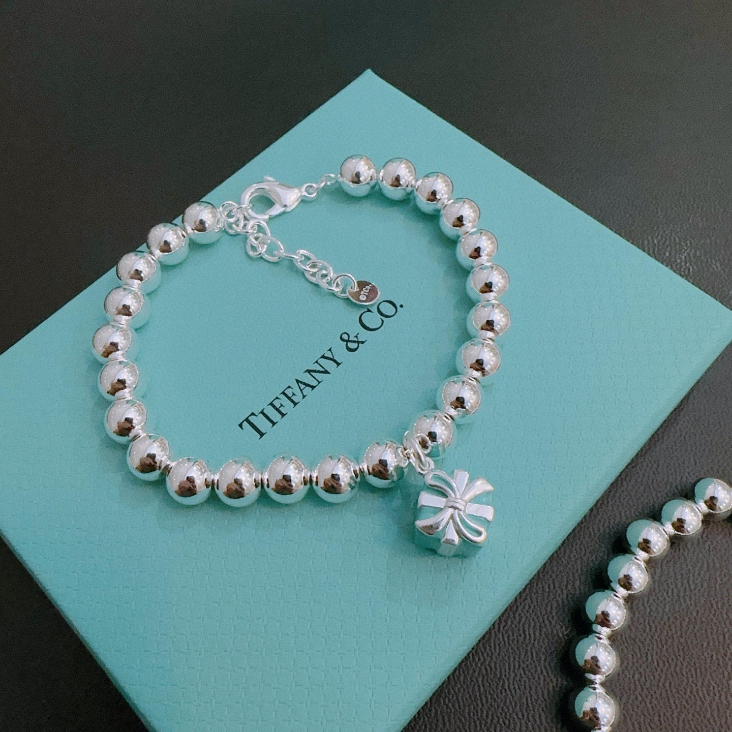  蒂芙尼🩵 TIFFNY&CO. 专柜精工银版本手链   明星同款 复古做旧风 原版复刻 纯手工打造 