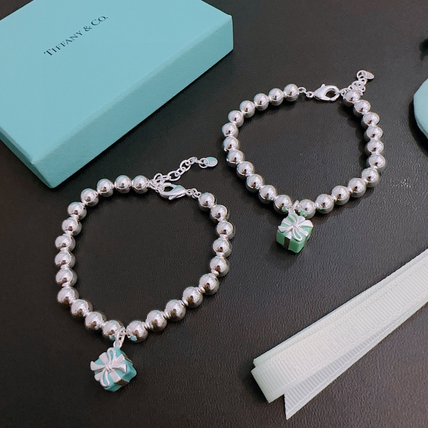   蒂芙尼🩵 TIFFNY&CO. 专柜精工银版本手链   明星同款 复古做旧风 原版复刻 纯手工打造 