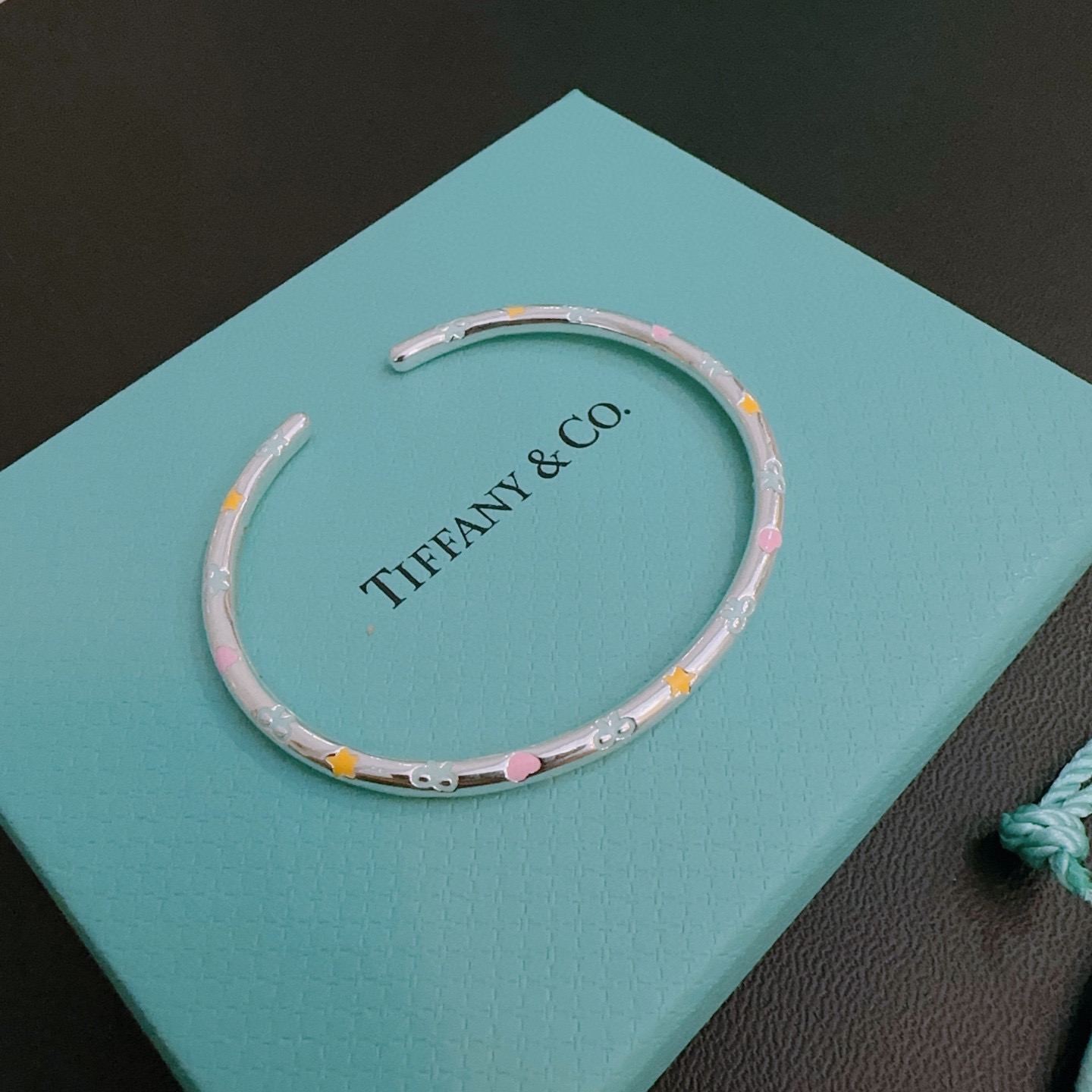   蒂芙尼手环手镯🩵 TIFFNY&CO. 专柜精工银版本   明星同款 复古做旧风 原版复刻 纯手工打