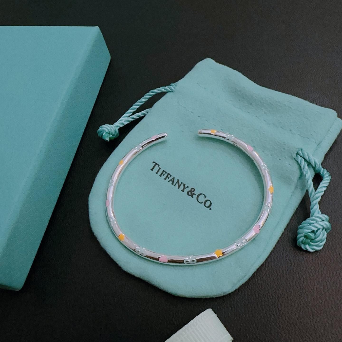   蒂芙尼手环手镯🩵 TIFFNY&CO. 专柜精工银版本   明星同款 复古做旧风 原版复刻 纯手工打