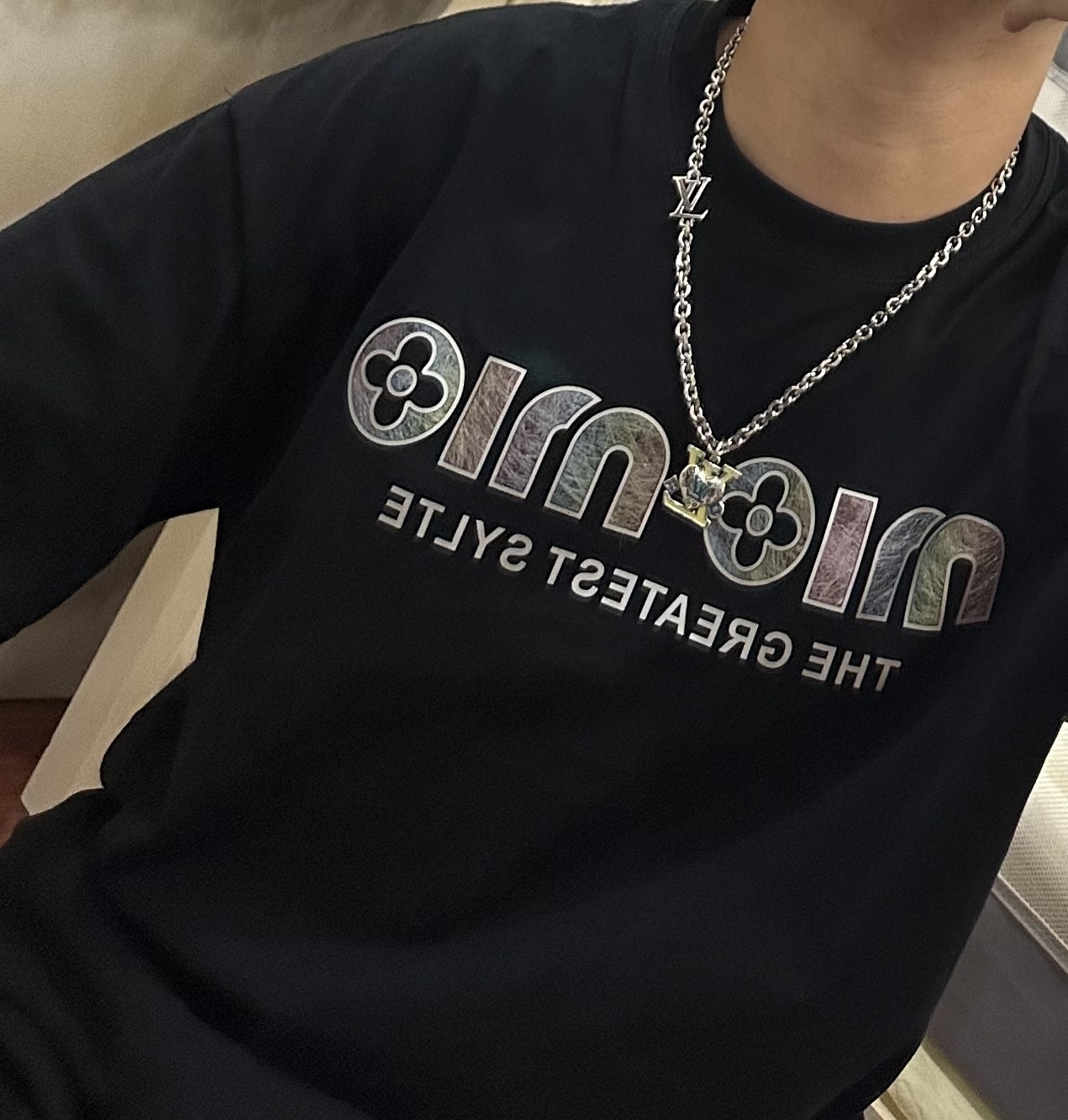     LV路易威登项链🇷🇼原单货🇷🇼专柜新款开模复古潮流时尚必备 男女均可佩戴 情侣款同款 摇滚朋克泰