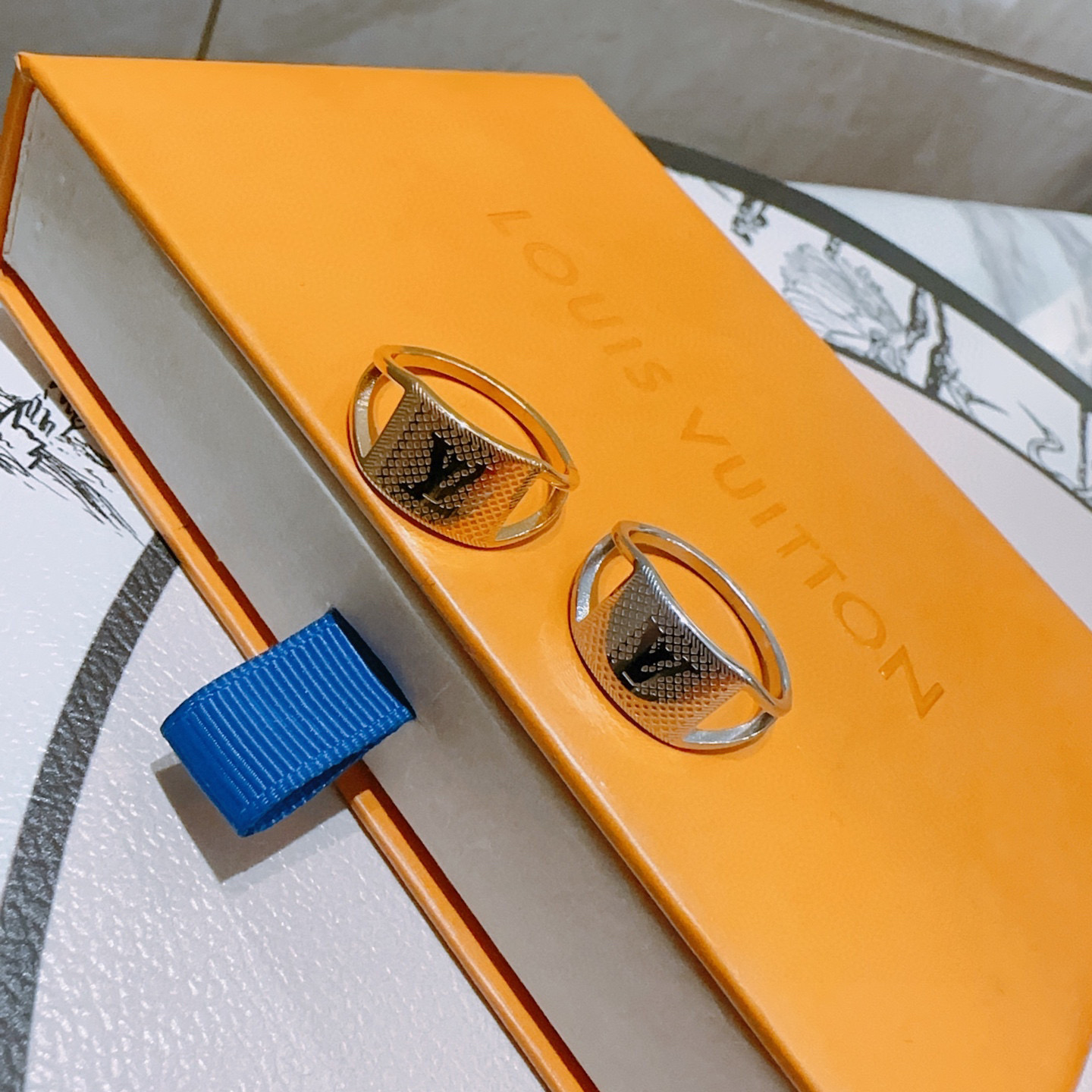       🔥新款 原单货 LV 戒指 🔹🔹Louis Vuitton 路易威登 🔹专柜一致材质 火爆