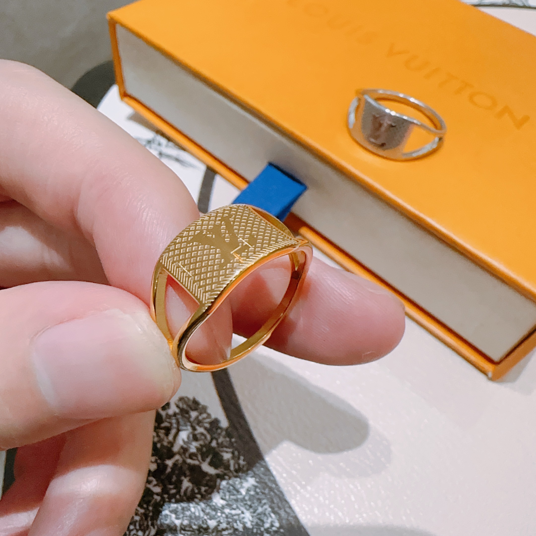        🔥新款 原单货 LV 戒指 🔹🔹Louis Vuitton 路易威登 🔹专柜一致材质 火爆
