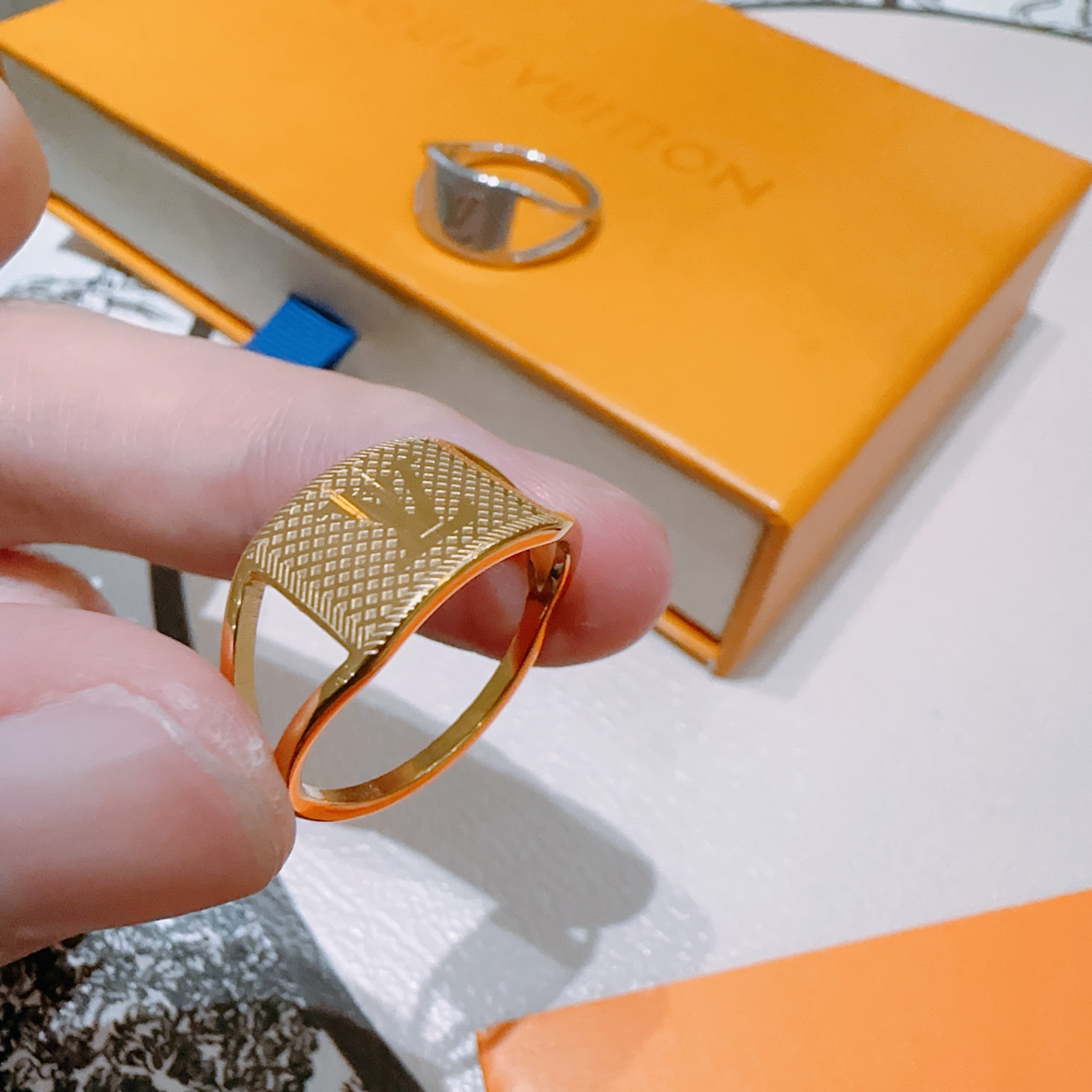        🔥新款 原单货 LV 戒指 🔹🔹Louis Vuitton 路易威登 🔹专柜一致材质 火爆