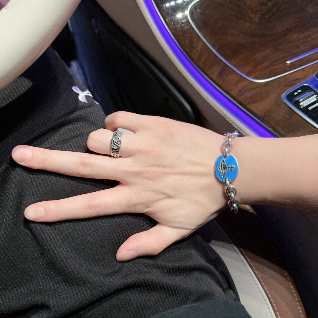   高品质西太后专柜精工版本泰银风格手链 明星同款 复古做旧风 原版复刻 纯手工打造 ～正品开模💝潮流时