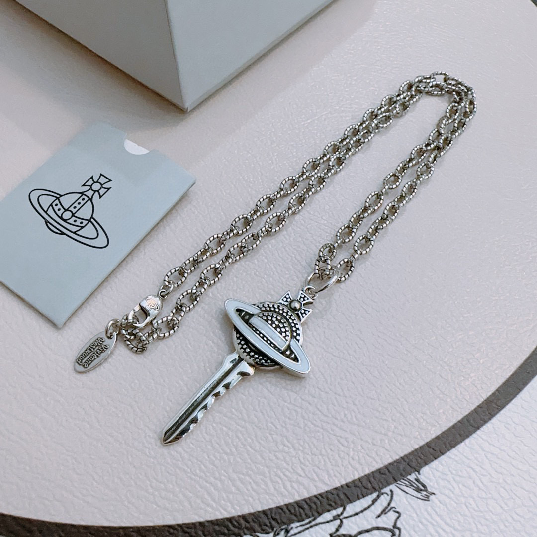      𝐕𝐢𝐯𝐢𝐞𝐧𝐧𝐞 𝐖𝐞𝐬𝐭𝐰𝐨𝐨𝐝🪐✨（45cm）
高品质经典大土星项链男女同款
项链vivi