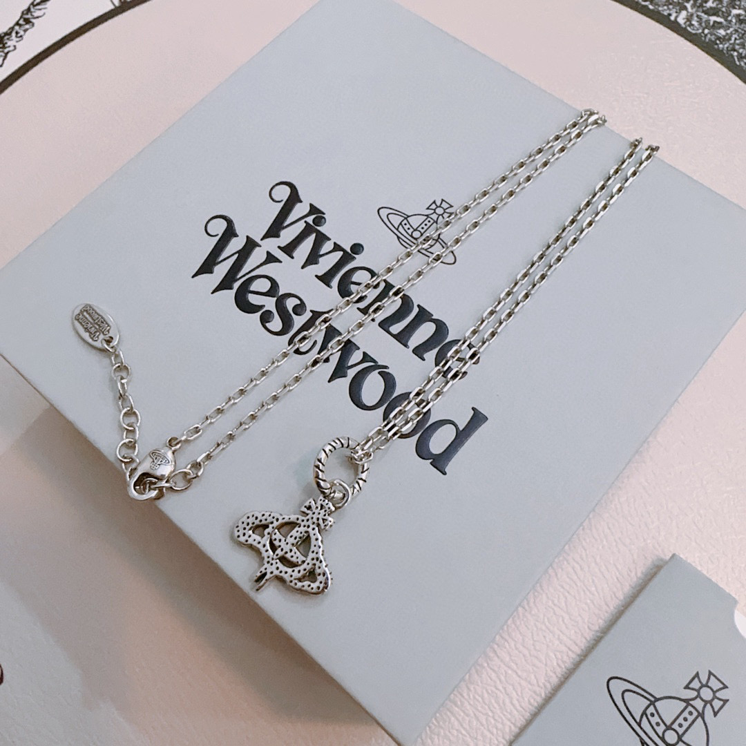      𝐕𝐢𝐯𝐢𝐞𝐧𝐧𝐞 𝐖𝐞𝐬𝐭𝐰𝐨𝐨𝐝🪐✨（45cm）
高品质经典大土星项链男女同款
项链vivi