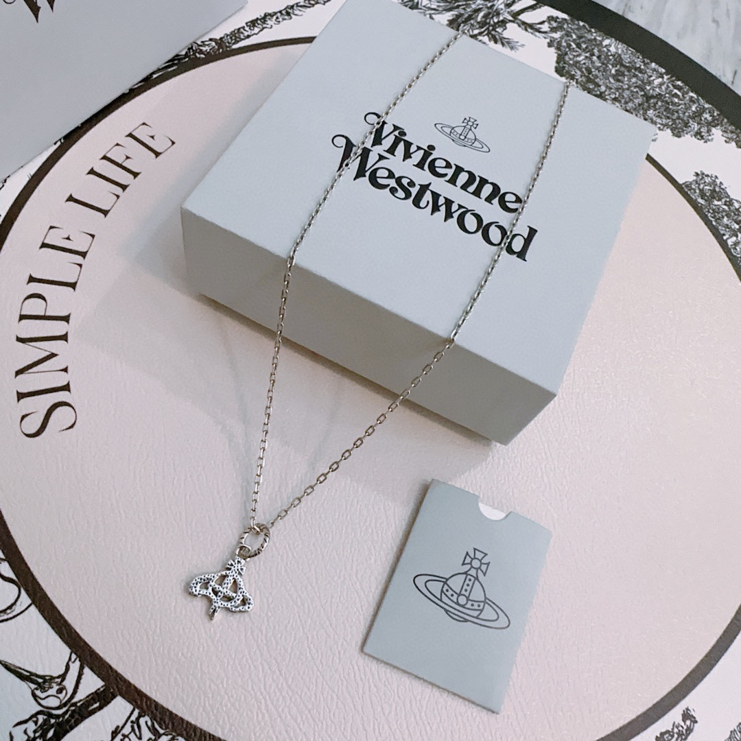      𝐕𝐢𝐯𝐢𝐞𝐧𝐧𝐞 𝐖𝐞𝐬𝐭𝐰𝐨𝐨𝐝🪐✨（45cm）
高品质经典大土星项链男女同款
项链vivi