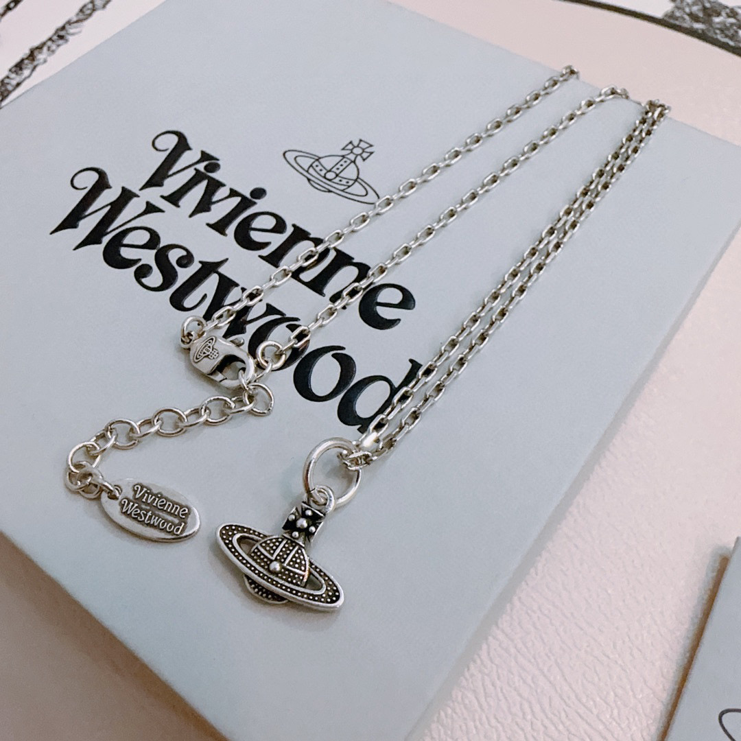      𝐕𝐢𝐯𝐢𝐞𝐧𝐧𝐞 𝐖𝐞𝐬𝐭𝐰𝐨𝐨𝐝🪐✨（45cm）
高品质经典大土星项链男女同款
项链vivi