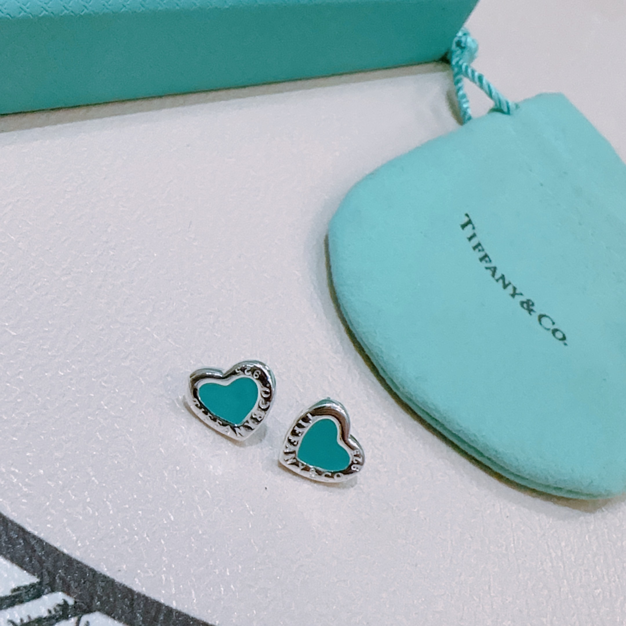  👑新款爱心蒂芙尼耳钉 Return to Tiffany™ 系列灵感源自 1969 年问世的标志性钥匙