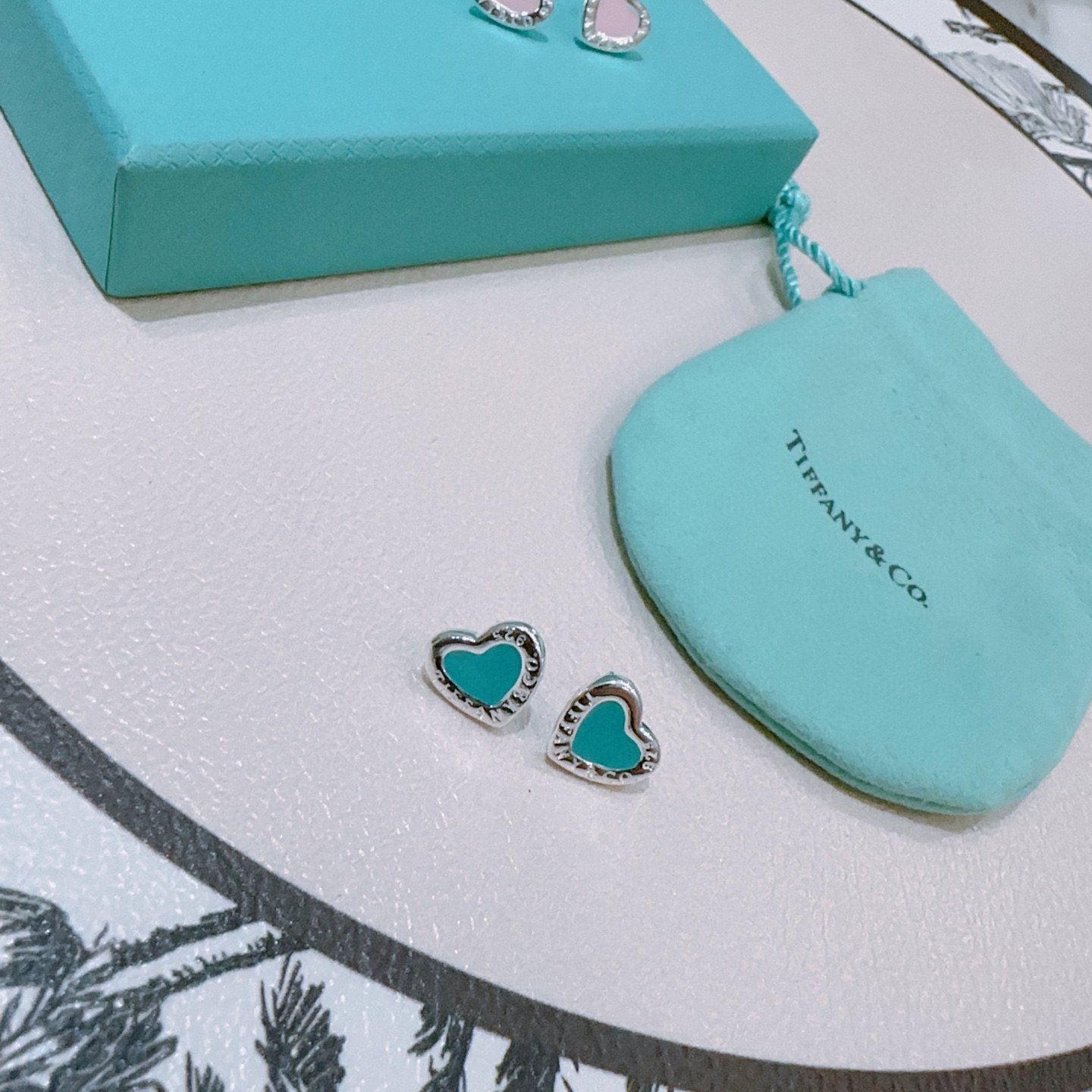  👑新款爱心蒂芙尼耳钉 Return to Tiffany™ 系列灵感源自 1969 年问世的标志性钥匙