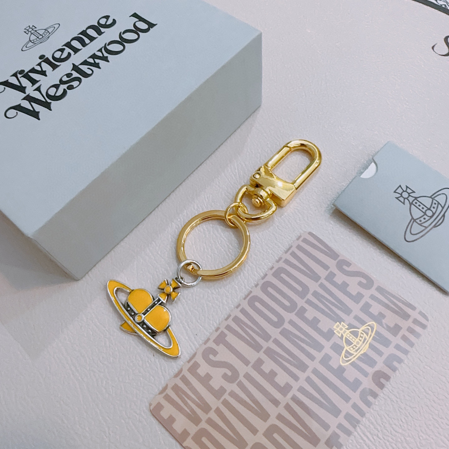    新品发布 西太后🪐钥匙扣 包包扣 最新款包包挂饰档次更高明星同款Anger Forest系列经典款