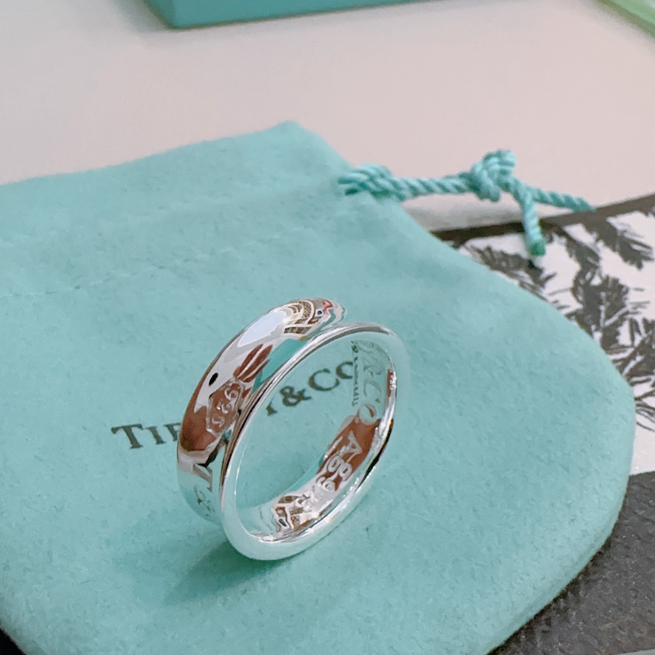  💘Tiffany 蒂芙尼戒指 ✨简约大气百搭 潮流单品 全新升级版 戒指码数（）💓V金镀铂金层   非