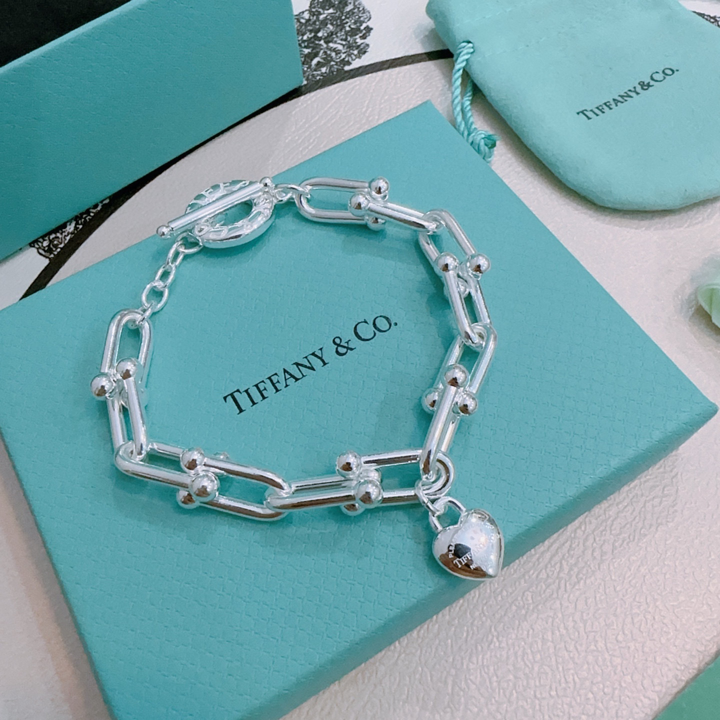   蒂芙尼手链🩵 TIFFNY&CO. 专柜精工银版本   明星同款 复古做旧风 原版复刻 纯手工打造 