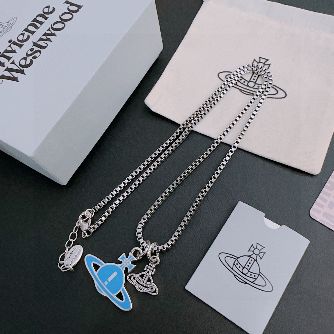      𝐕𝐢𝐯𝐢𝐞𝐧𝐧𝐞 𝐖𝐞𝐬𝐭𝐰𝐨𝐨𝐝🪐✨
高品质经典大土星项链男女同款
项链vivienne w