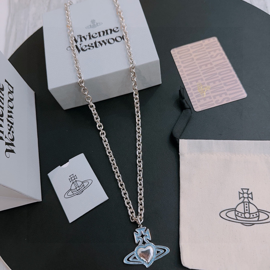      𝐕𝐢𝐯𝐢𝐞𝐧𝐧𝐞 𝐖𝐞𝐬𝐭𝐰𝐨𝐨𝐝🪐✨
高品质经典大土星项链男女同款（60cm）
项链vivi