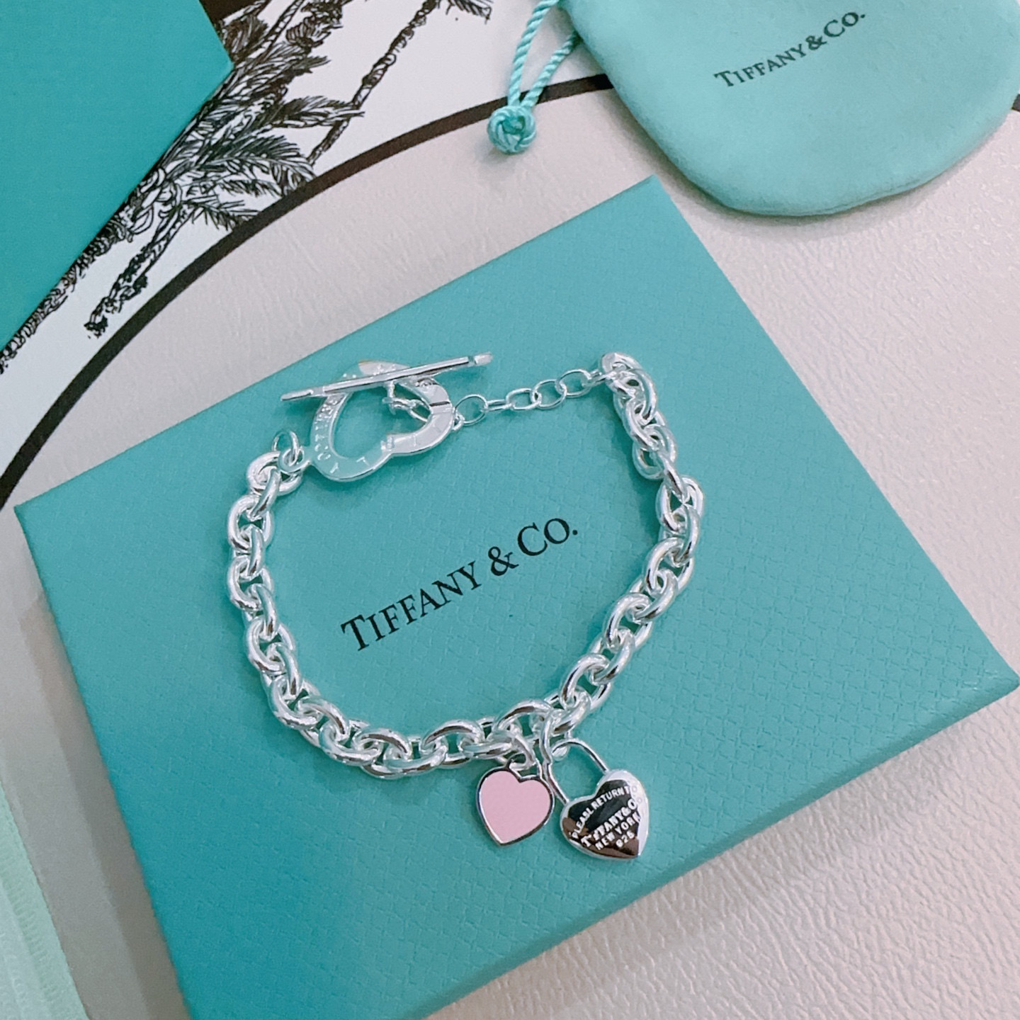   蒂芙尼🩵 TIFFNY&CO. 专柜精工银版本手链   明星同款 复古做旧风 原版复刻 纯手工打造 