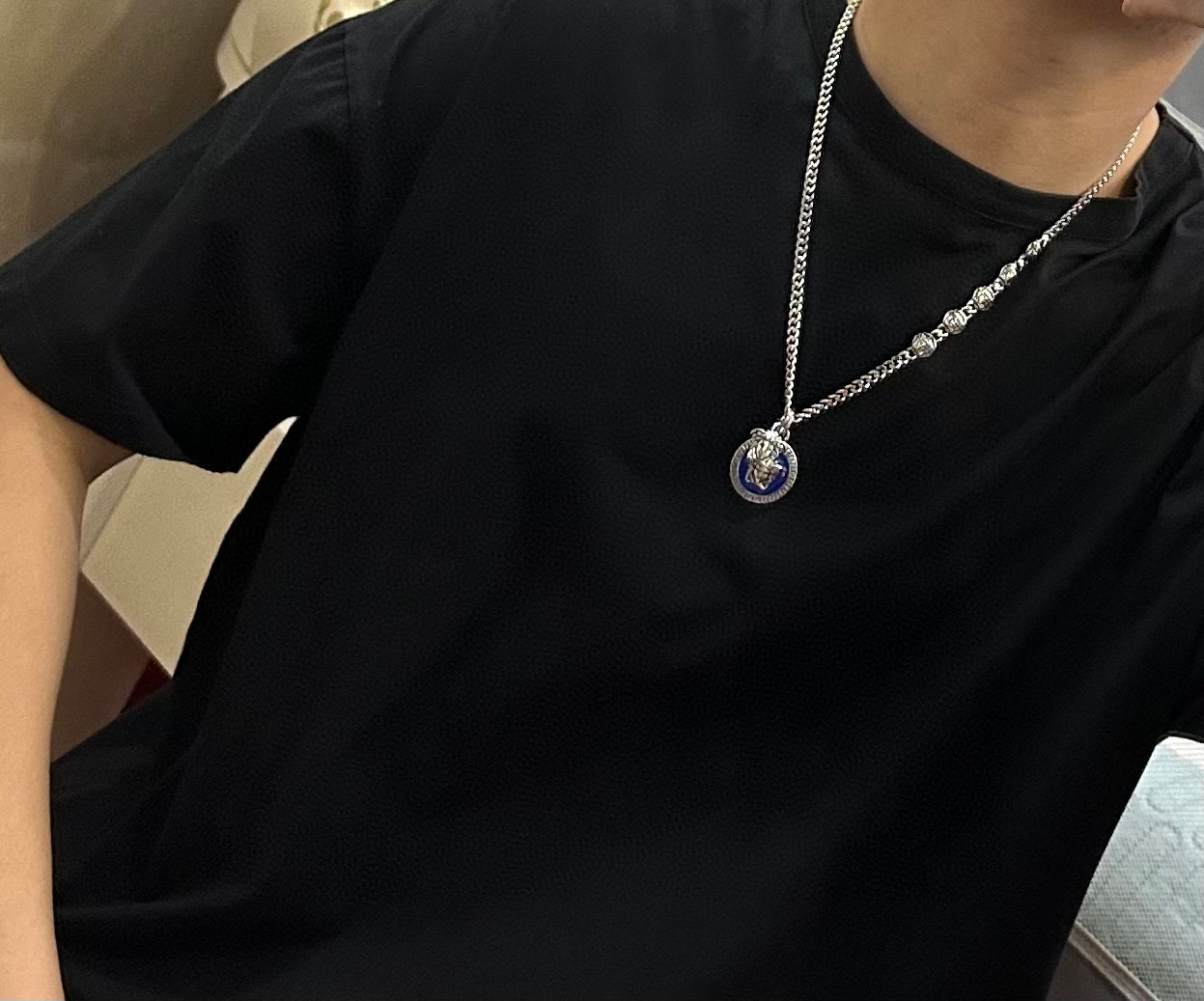    高品质范思哲项链美杜莎头像原单货专柜新款开模复古潮流时尚必备 男女均可佩戴 情侣款同款 摇滚朋克泰