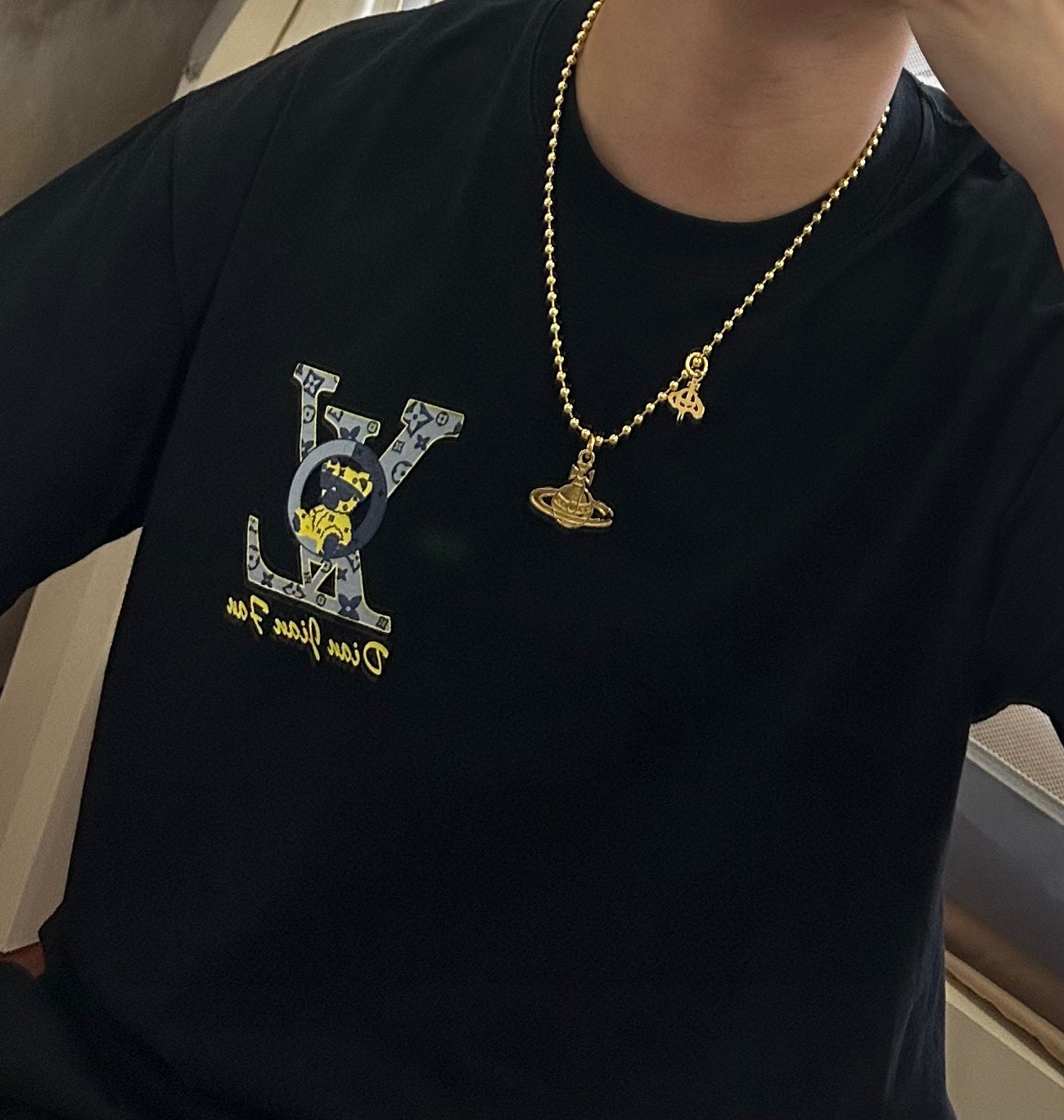      𝐕𝐢𝐯𝐢𝐞𝐧𝐧𝐞 𝐖𝐞𝐬𝐭𝐰𝐨𝐨𝐝🪐✨
高品质经典大土星项链男女同款
项链vivienne w