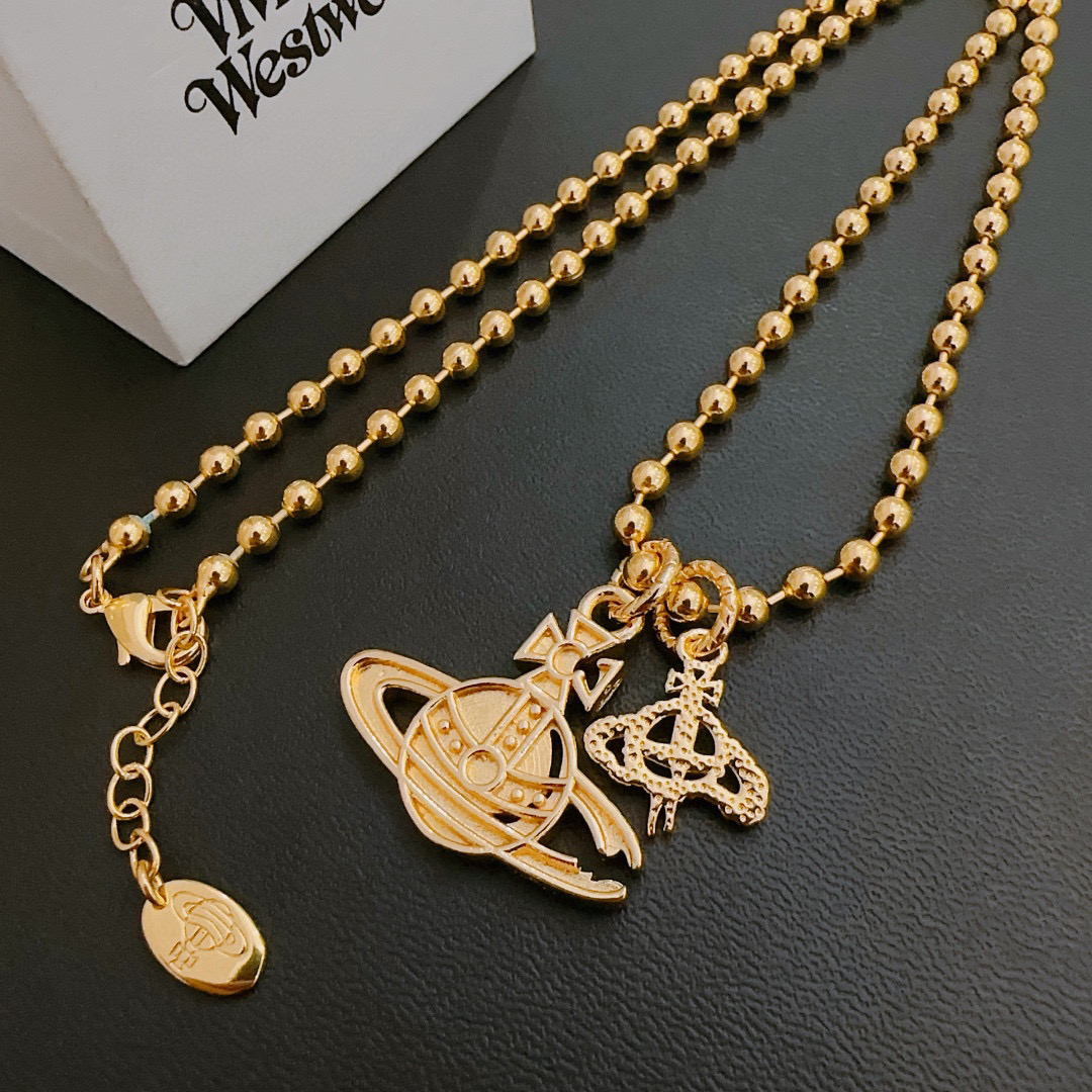      𝐕𝐢𝐯𝐢𝐞𝐧𝐧𝐞 𝐖𝐞𝐬𝐭𝐰𝐨𝐨𝐝🪐✨
高品质经典大土星项链男女同款
项链vivienne w