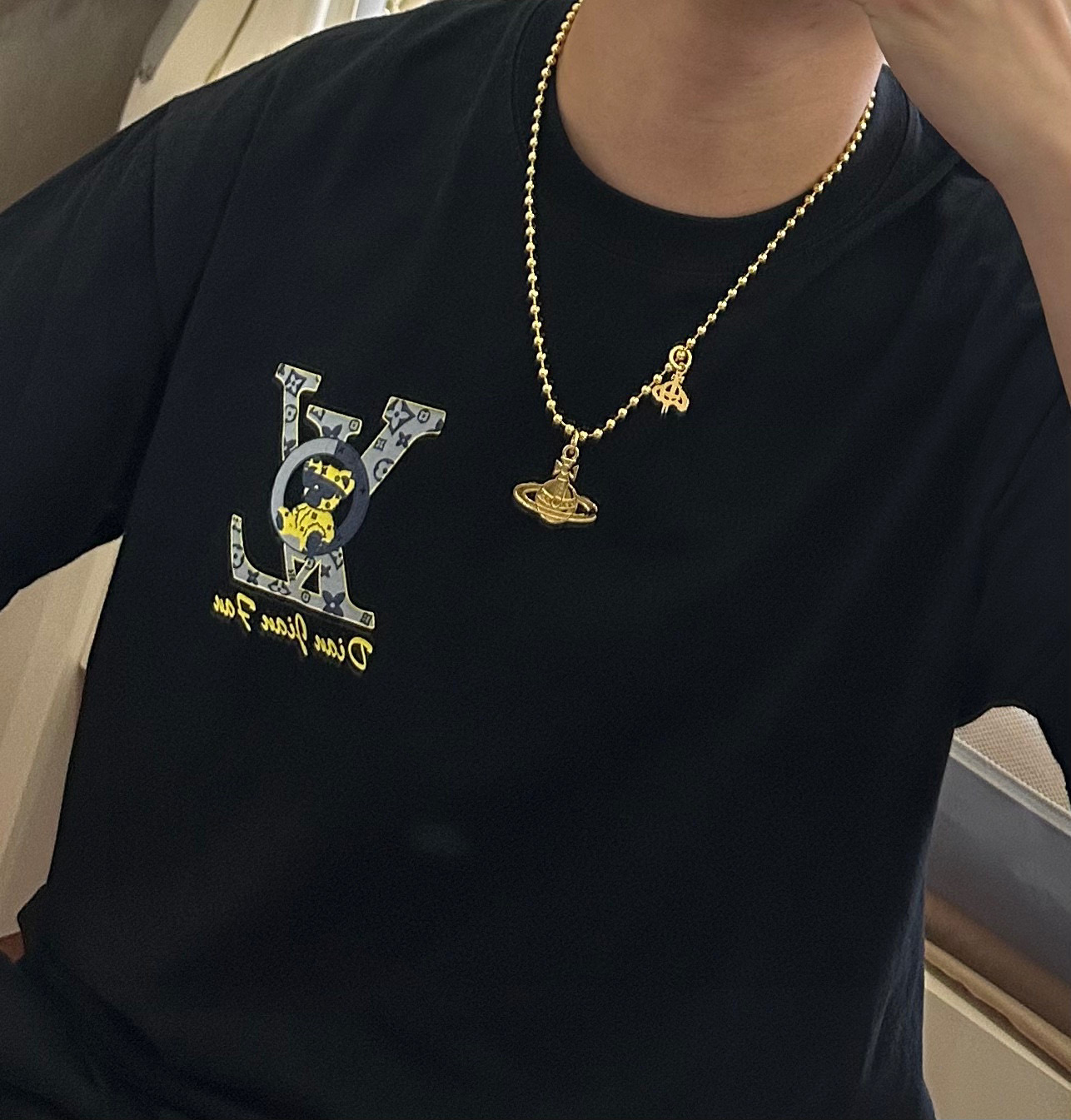      𝐕𝐢𝐯𝐢𝐞𝐧𝐧𝐞 𝐖𝐞𝐬𝐭𝐰𝐨𝐨𝐝🪐✨
高品质经典大土星项链男女同款
项链vivienne w