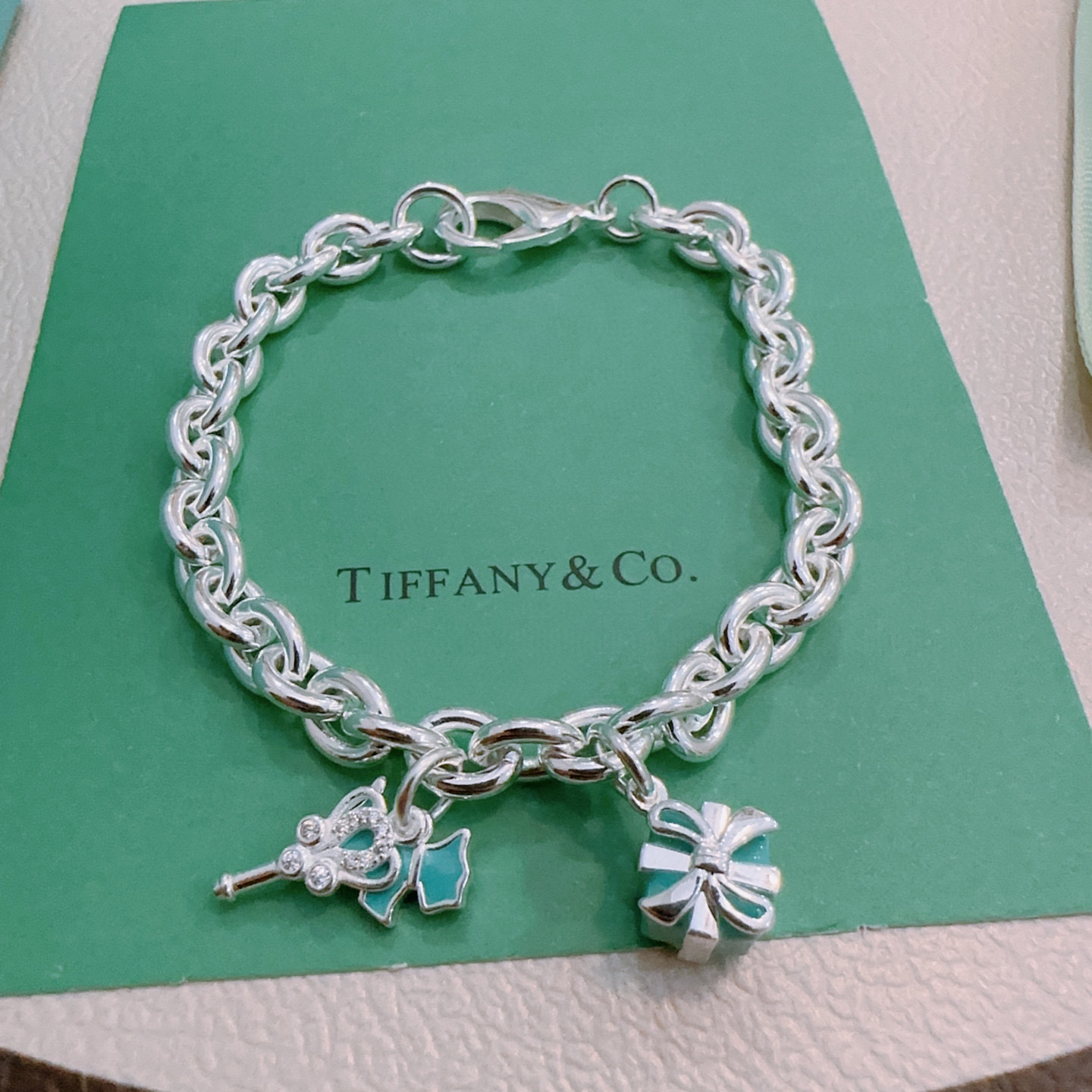   蒂芙尼手链🩵 TIFFNY&CO. 专柜精工银版本手链   明星同款 复古做旧风 原版复刻 纯手工打