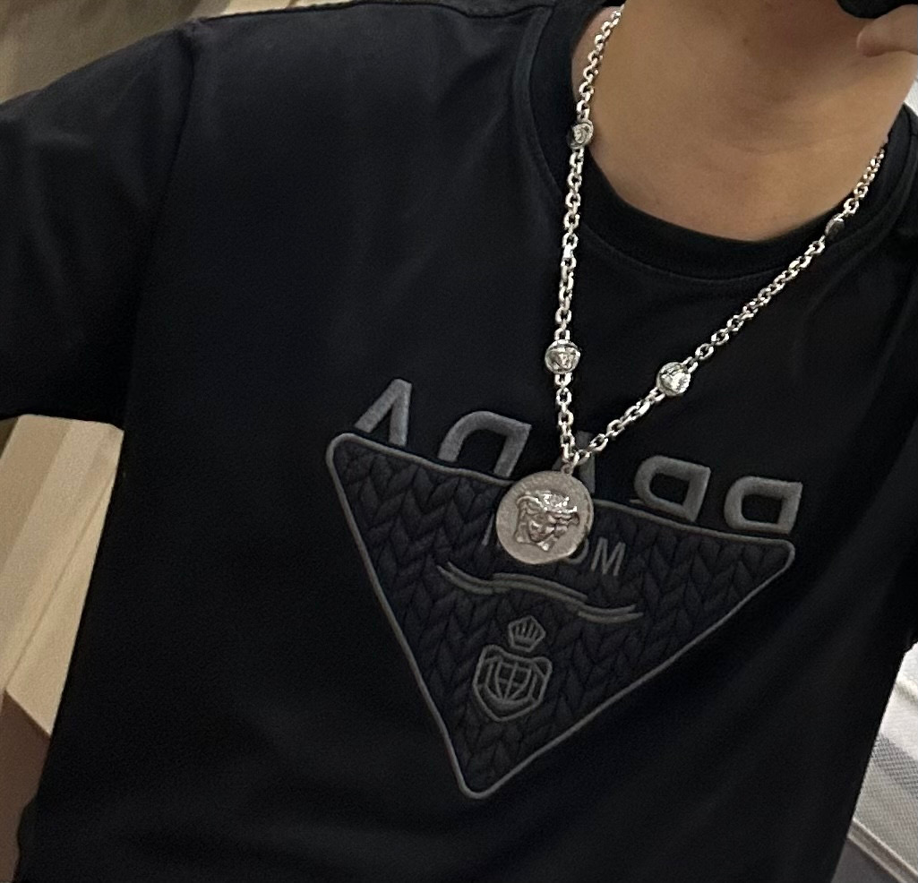 “High-Quality Van Scetzer Medusa Necklace: Retro Single-Deposit Cabinet, 60cm, Versace Details” - 图片 7