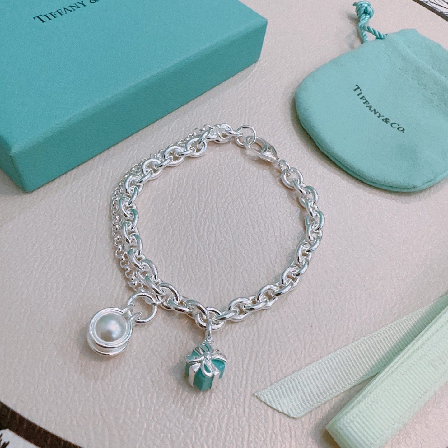   蒂芙尼🩵 TIFFNY&CO. 专柜精工银版本手链   明星同款 复古做旧风 原版复刻 纯手工打造 