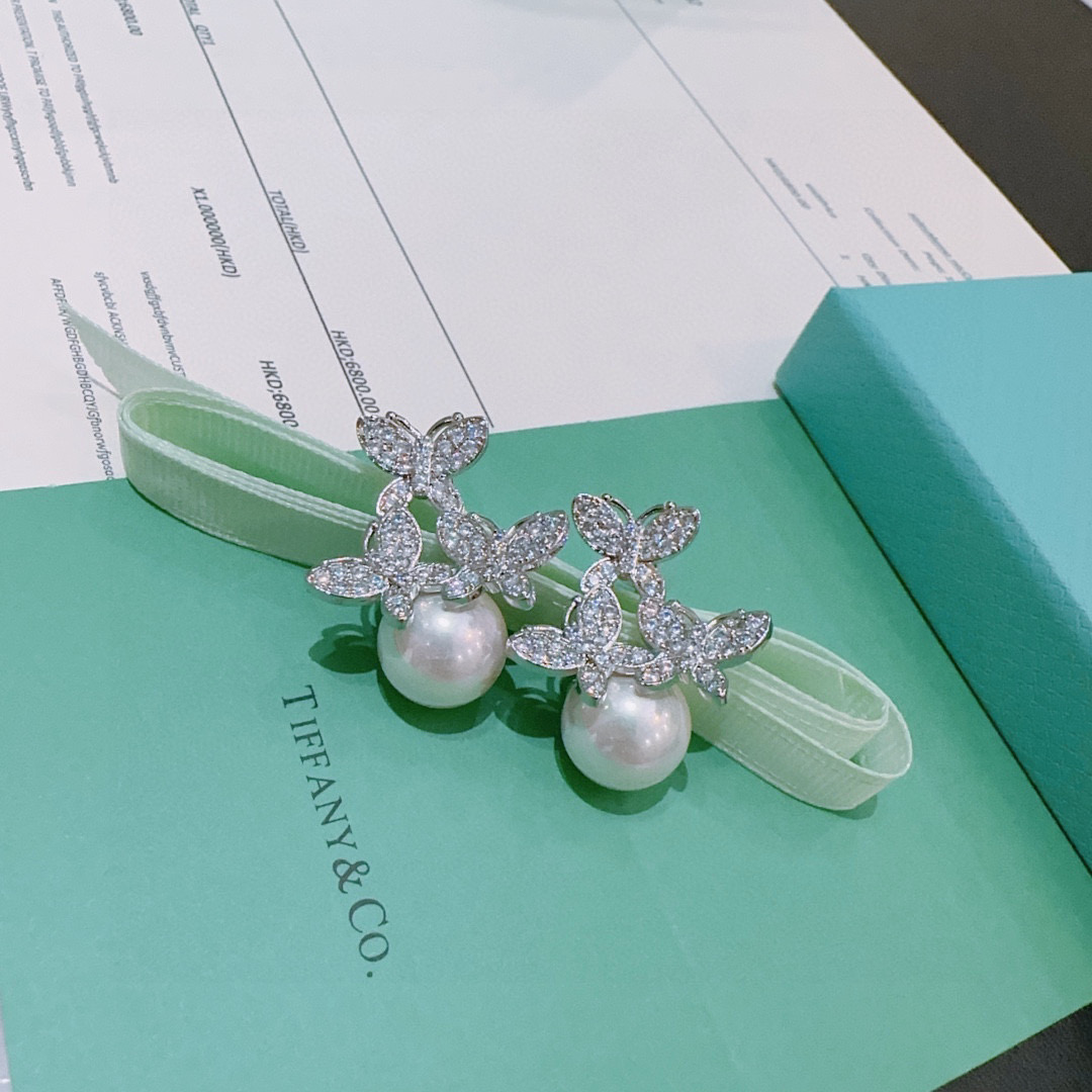 独家订制 ✨Tiff 蒂芙尼耳环纪念款 花絮 马眼 耳钉💘采用高碳钻 💎 顶级亚金材质镶嵌 铂金镶钻设计