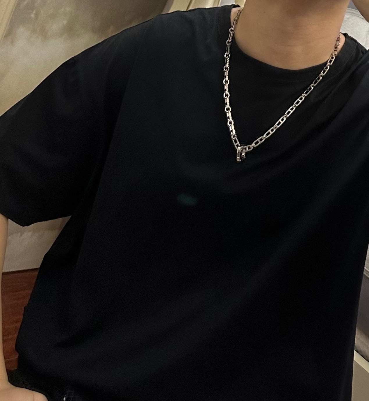 LV路易威登项链🇷🇼原单货🇷🇼专柜新款开模复古潮流时尚必备 男女均可佩戴 情侣款同款 摇滚朋克泰银风格 