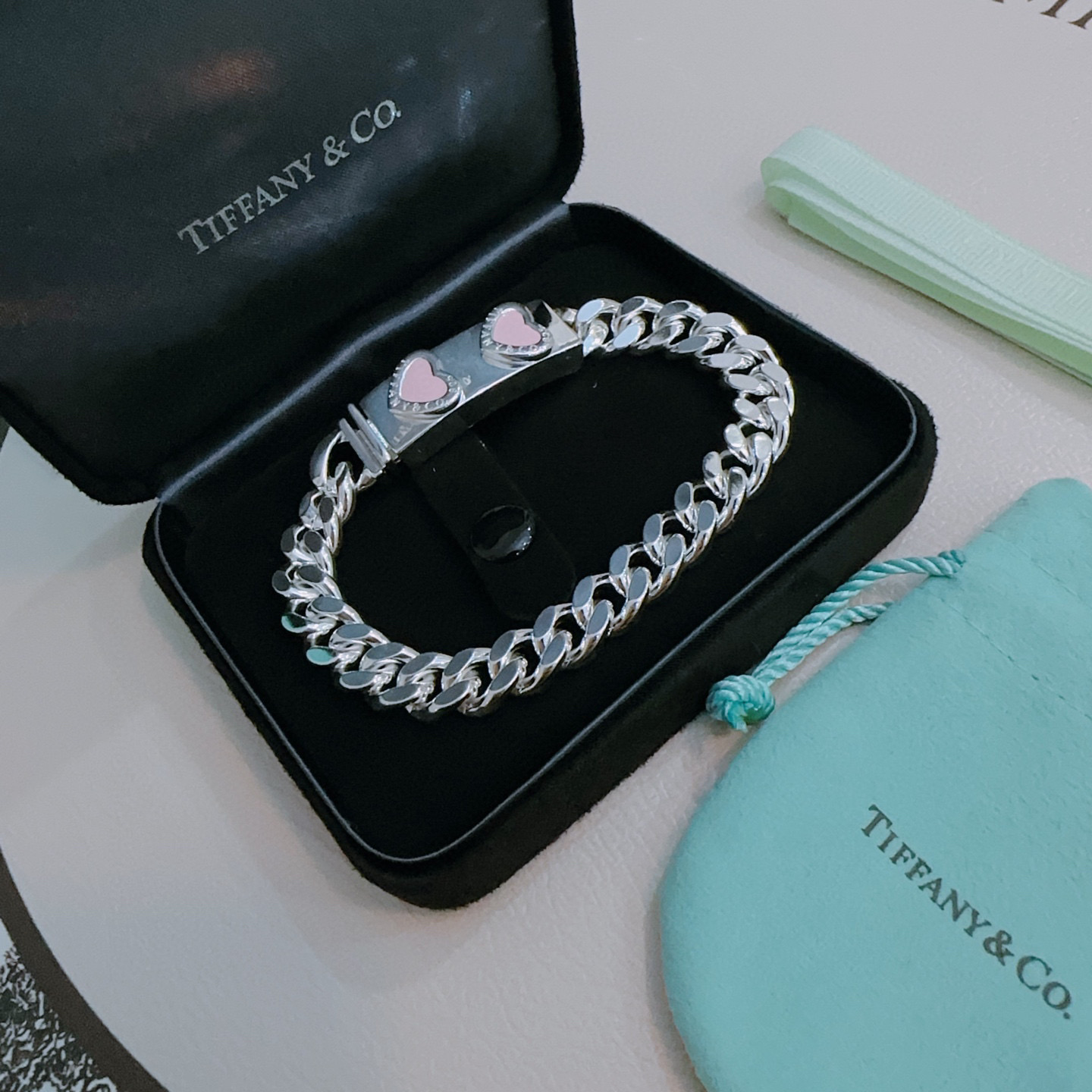NO:382130,Tiffany bracelet TIFFNY&CO. The counter Seiko silver version has the same style as the stars, retro and old style, original reproduction, purely handmade, authentic model opening trendy and fashion essentials, both men and women can wear it, the same style as the couple, the same style as the rock punk silver style, the trendy and versatile, the same style as the official website, the fine jewelry, tiffany, bracelet19860909蒂芙尼手链 TIFFNY&CO. 专柜精工银版本明星同款 复古做旧风 原版复刻 纯手工打造 ～正品开模潮流时尚必备 男女均可佩戴 情侣款同款 摇滚朋克银风格 潮流百搭 官网同款,饰品精品,tiffany,bracelet,Jewelry