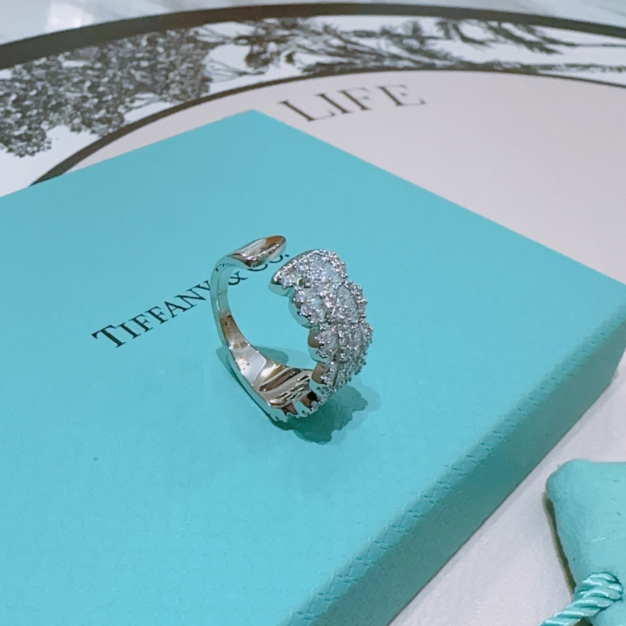 Tiffany & Co. V Gold Platinum Plated Adjustable Ring 7 i1760523784395 124 0 5