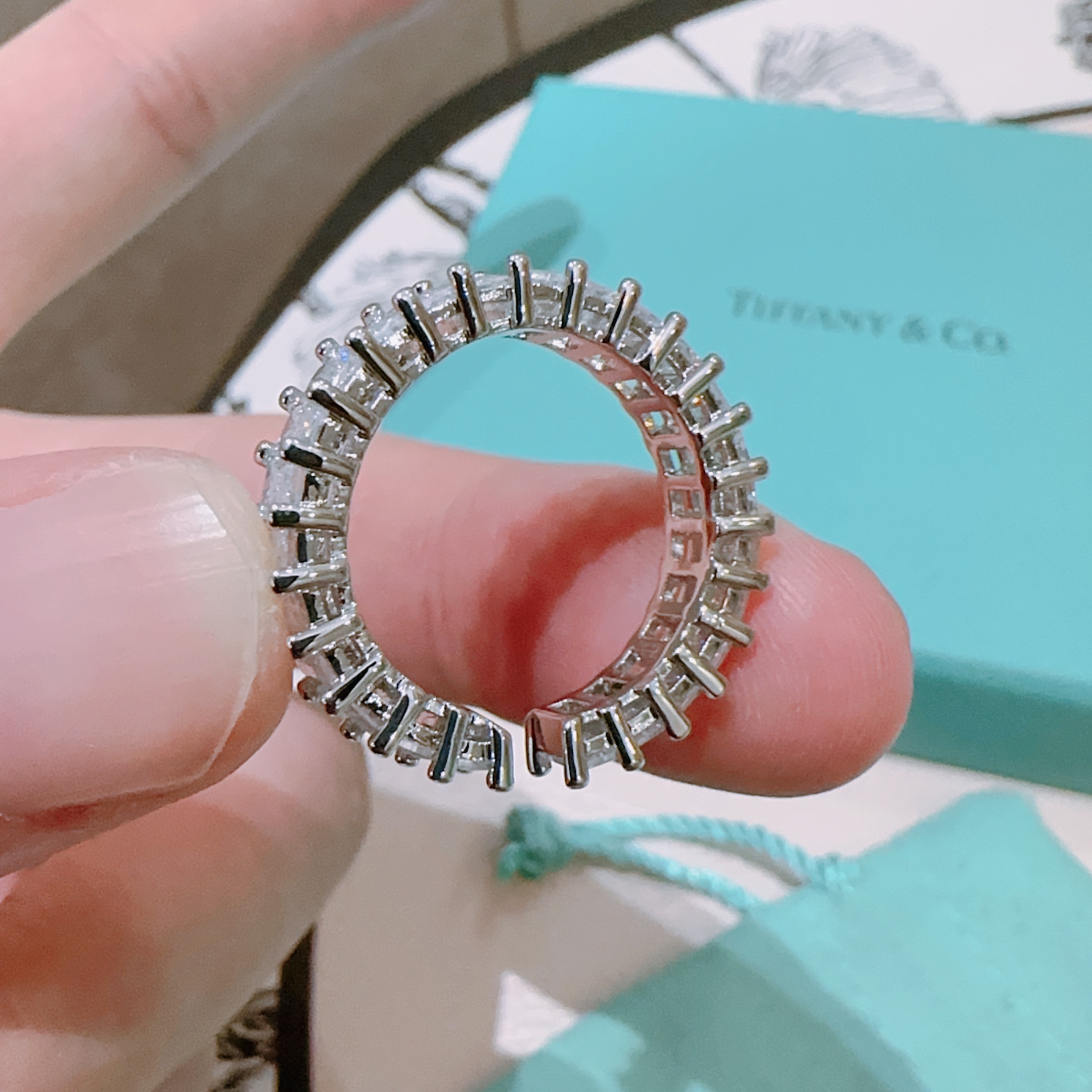 Tiffany & Co. V Gold Plated Platinum Open Ring Adjustable 9 i1760523817804 1397 0 7