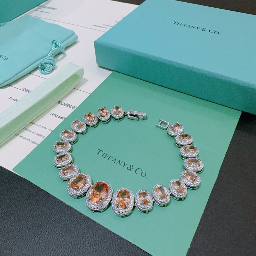 NO:558546,Exclusive custom-made Tiff Tiffany bracelet commemorative version Highlights Marquise Bracelet Made of high-carbon diamonds, top-notch gold material inlaid, platinum diamond-encrusted design, absolutely exquisite and elegant, generous unisex bracelet, jewelry boutique, tiffany, bracelet19860909独家订制 Tiff 蒂芙尼手链纪念款 花絮 马眼 手链 采用高碳钻 顶级亚金材质镶嵌 铂金镶钻设计 绝对精工细造优雅 大方男女通用手链,饰品精品,tiffany,bracelet,Jewelry