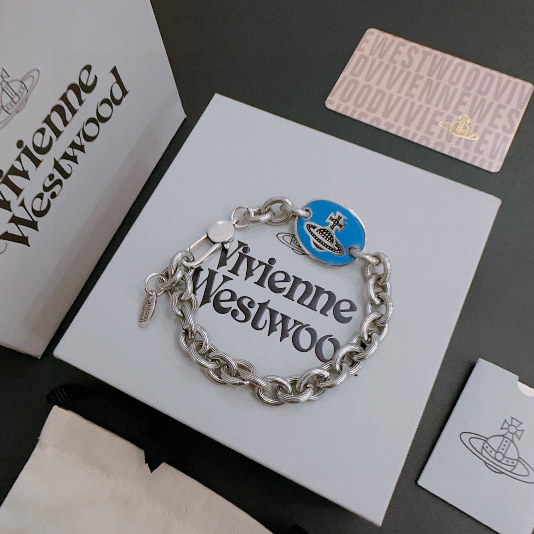 NO:582956,High-quality West Queen Mother counter Seiko version of Thai silver style bracelet. Same style as celebrities. Retro style. Original replica. Purely handmade. ~ Authentic mold opening. Trendy and fashionable must-have. Can be worn by both men and women. Same style for couples. Rock and punk Thai silver style. Retro elements. Trendy and versatile. The official website has the same code number 18 20 22, fine jewelry, bracelet.19860909高品质西太后专柜精工版本泰银风格手链 明星同款 复古做旧风 原版复刻 纯手工打造 ～正品开模潮流时尚必备 男女均可佩戴 情侣款同款 摇滚朋克泰银风格 复古元素 潮流百搭 官网同款码数18 20 22,饰品精品,bracelet,Jewelry