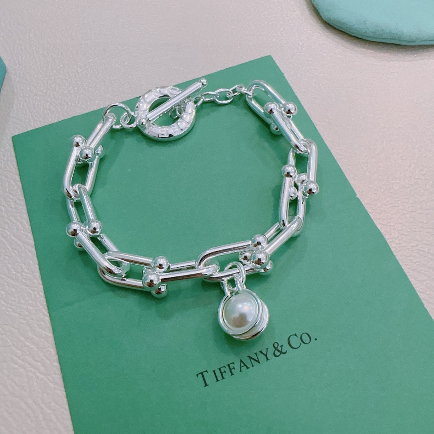 TIFFNY CO