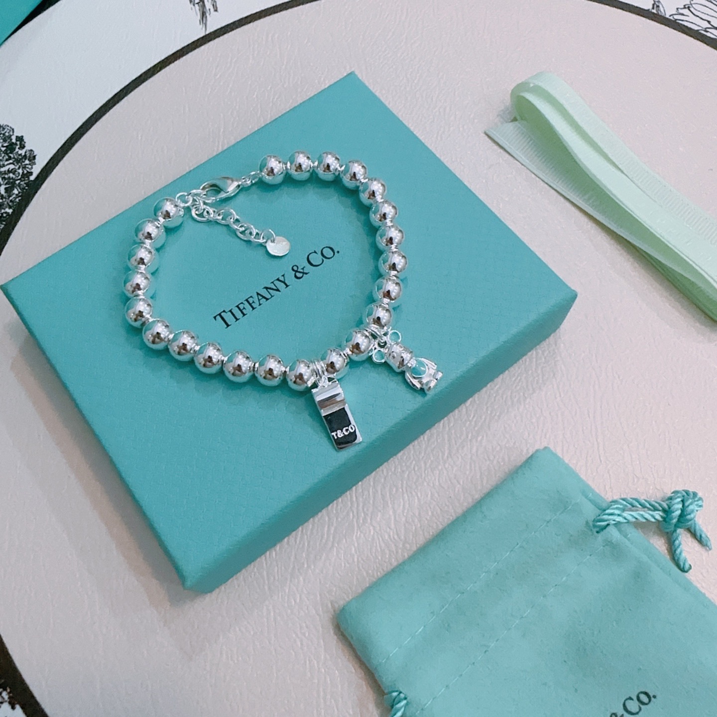 NO:642687,New Tiffany bracelet TIFFNY&CO. Counter Seiko silver version same as star style Retro old style Original replica Purely handmade ~ Authentic mold opening trend fashion must-have Can be worn by both men and women Same style for couples Rock and punk silver style Trendy and versatile Same style as the official website (8m), fine jewelry, tiffany, bracelet19860909新款蒂芙尼手链TIFFNY&CO. 专柜精工银版本明星同款 复古做旧风 原版复刻 纯手工打造 ～正品开模潮流时尚必备 男女均可佩戴 情侣款同款 摇滚朋克银风格 潮流百搭 官网同款（8m）,饰品精品,tiffany,bracelet,Jewelry