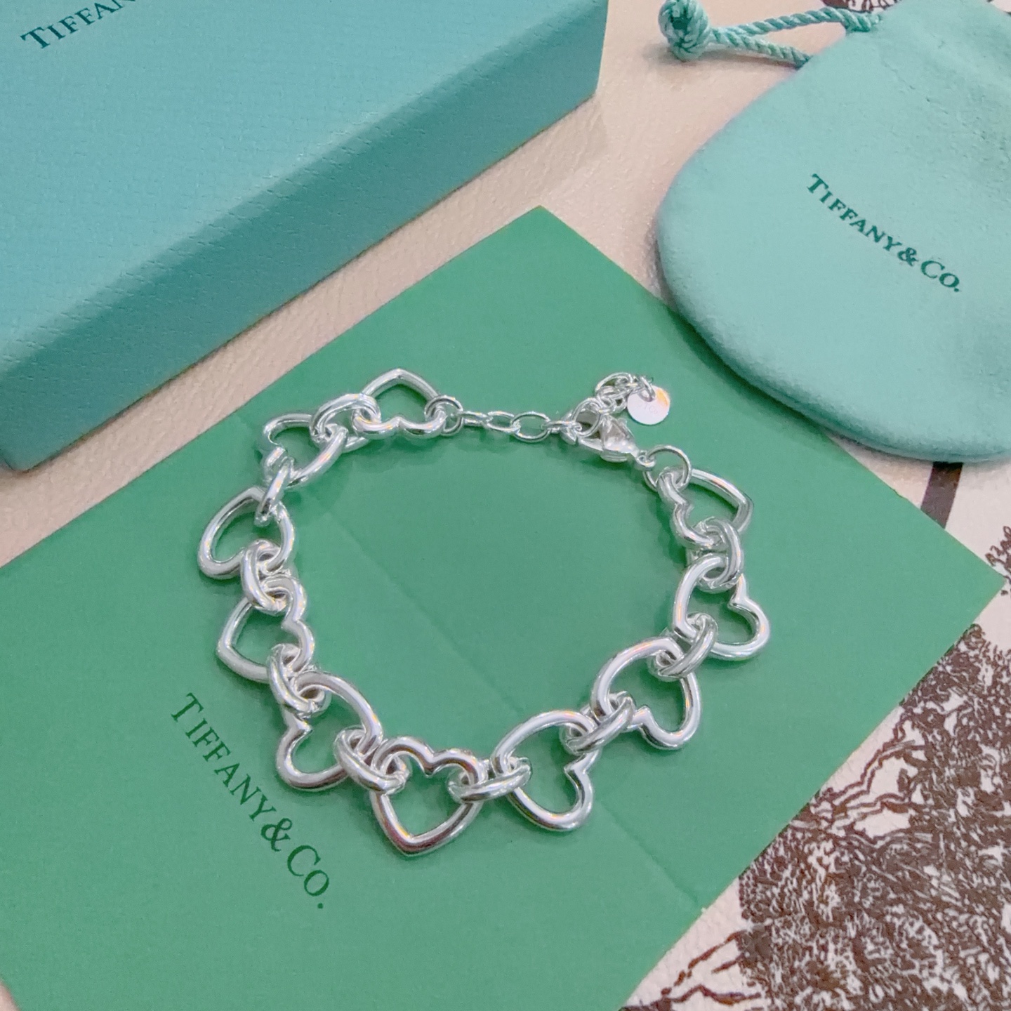 NO:642673,P Bracelet P Necklace New Tiffany Necklace Bracelet TIFFNY&CO. Counter Seiko Silver Version Same Style as Stars Retro Old Style Original Reproduction Purely Handmade ~ Genuine Open Mold Trendy Fashion Must-Have Can Be Weared by Men and Women Same Style for Couples Rock and Punk Silver Style Trendy and Versatile Same Style as Official Website, Boutique Jewelry, Tiffany, Necklace, Bracelet19860909P手链 P项链 新款蒂芙尼项链手链TIFFNY&CO. 专柜精工银版本明星同款 复古做旧风 原版复刻 纯手工打造 ～正品开模潮流时尚必备 男女均可佩戴 情侣款同款 摇滚朋克银风格 潮流百搭 官网同款,饰品精品,tiffany,necklace,bracelet,Jewelry