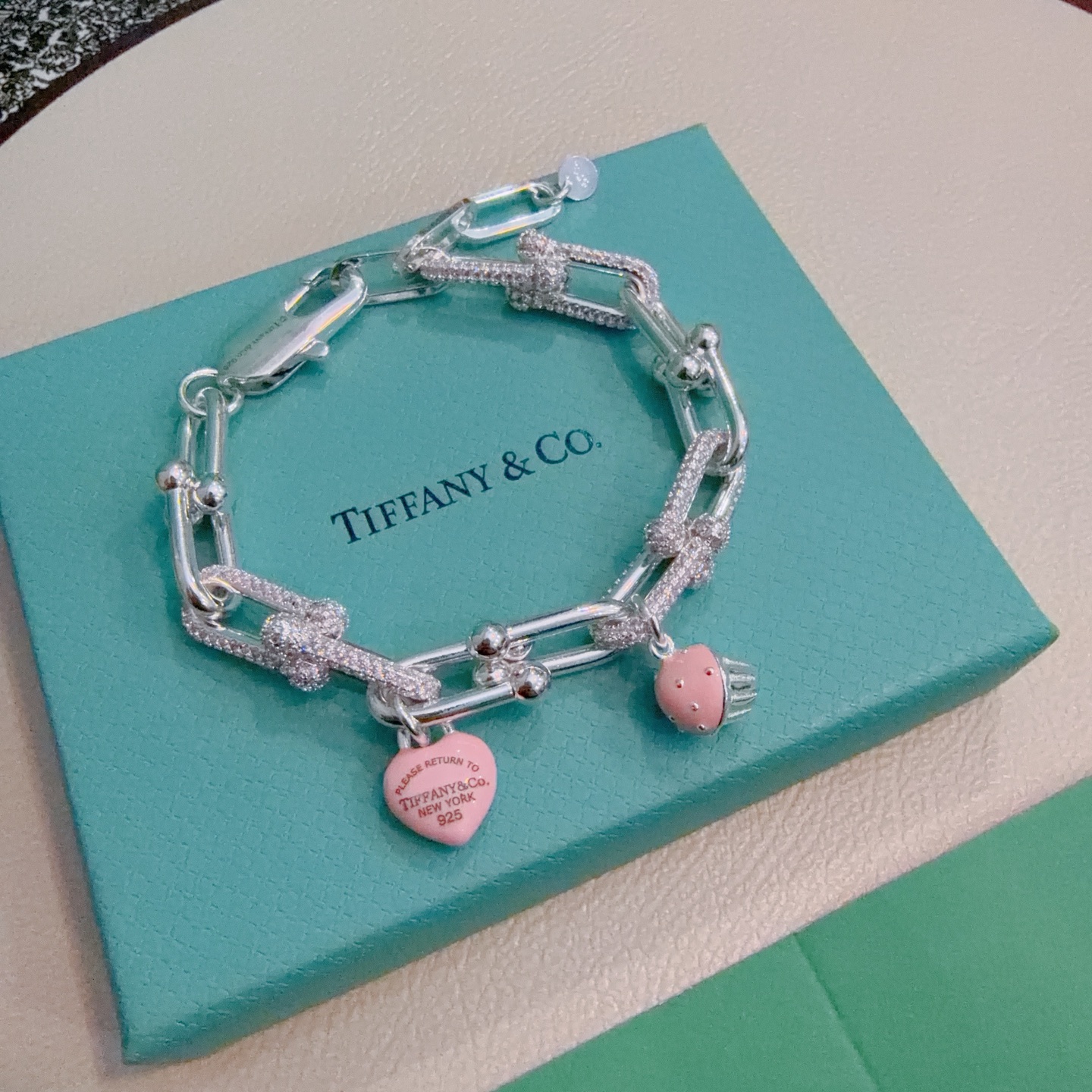 新款蒂芙尼手链TIFFNY&CO. 专柜精工银版本 明星同款 复古做旧风 原版复刻 纯手工打造 ～正品开