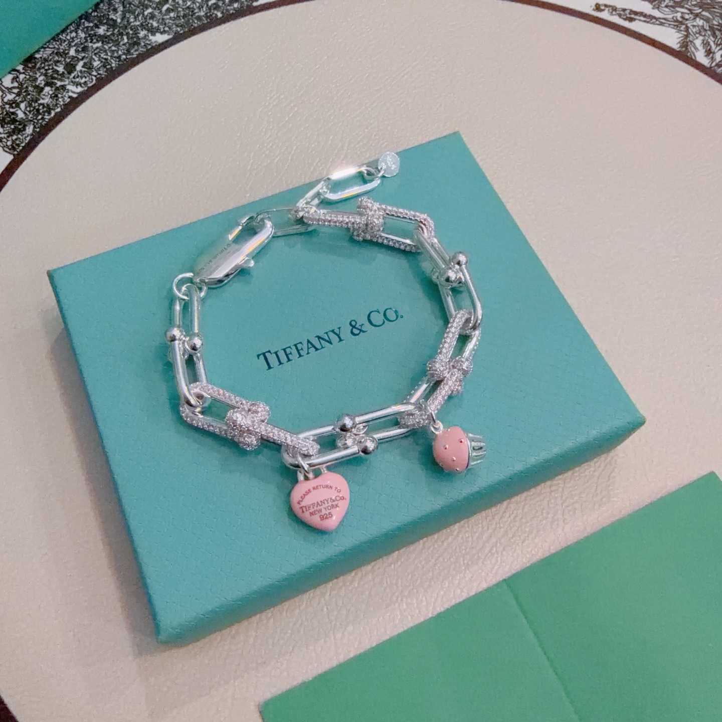 新款蒂芙尼手链TIFFNY&CO. 专柜精工银版本 明星同款 复古做旧风 原版复刻 纯手工打造 ～正品开