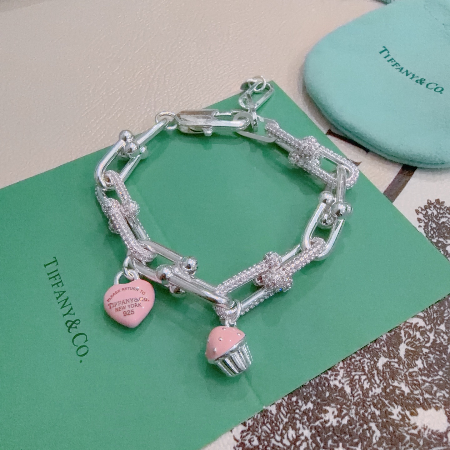 新款蒂芙尼手链TIFFNY&CO. 专柜精工银版本 明星同款 复古做旧风 原版复刻 纯手工打造 ～正品开