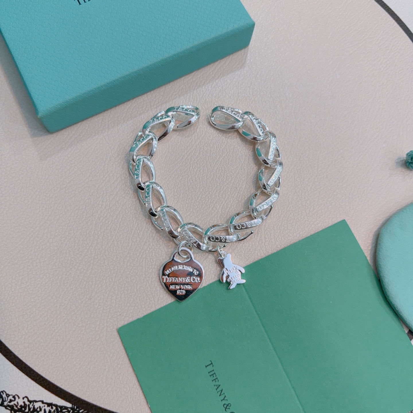 新款蒂芙尼手链TIFFNY&CO. 专柜精工银版本 明星同款 复古做旧风 原版复刻 纯手工打造 ～正品开