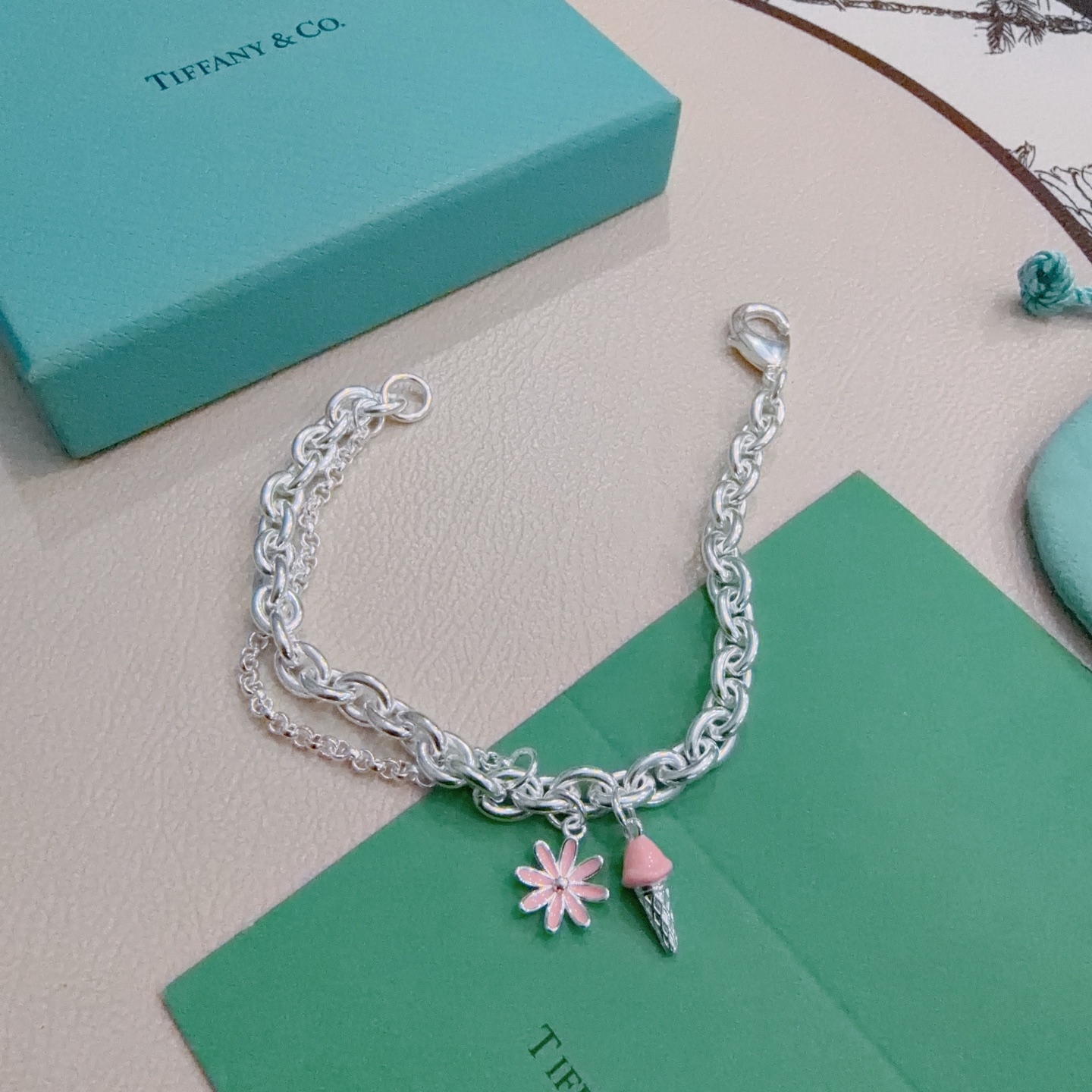 新款蒂芙尼手链TIFFNY&CO. 专柜精工银版本 明星同款 复古做旧风 原版复刻 纯手工打造 ～正品开