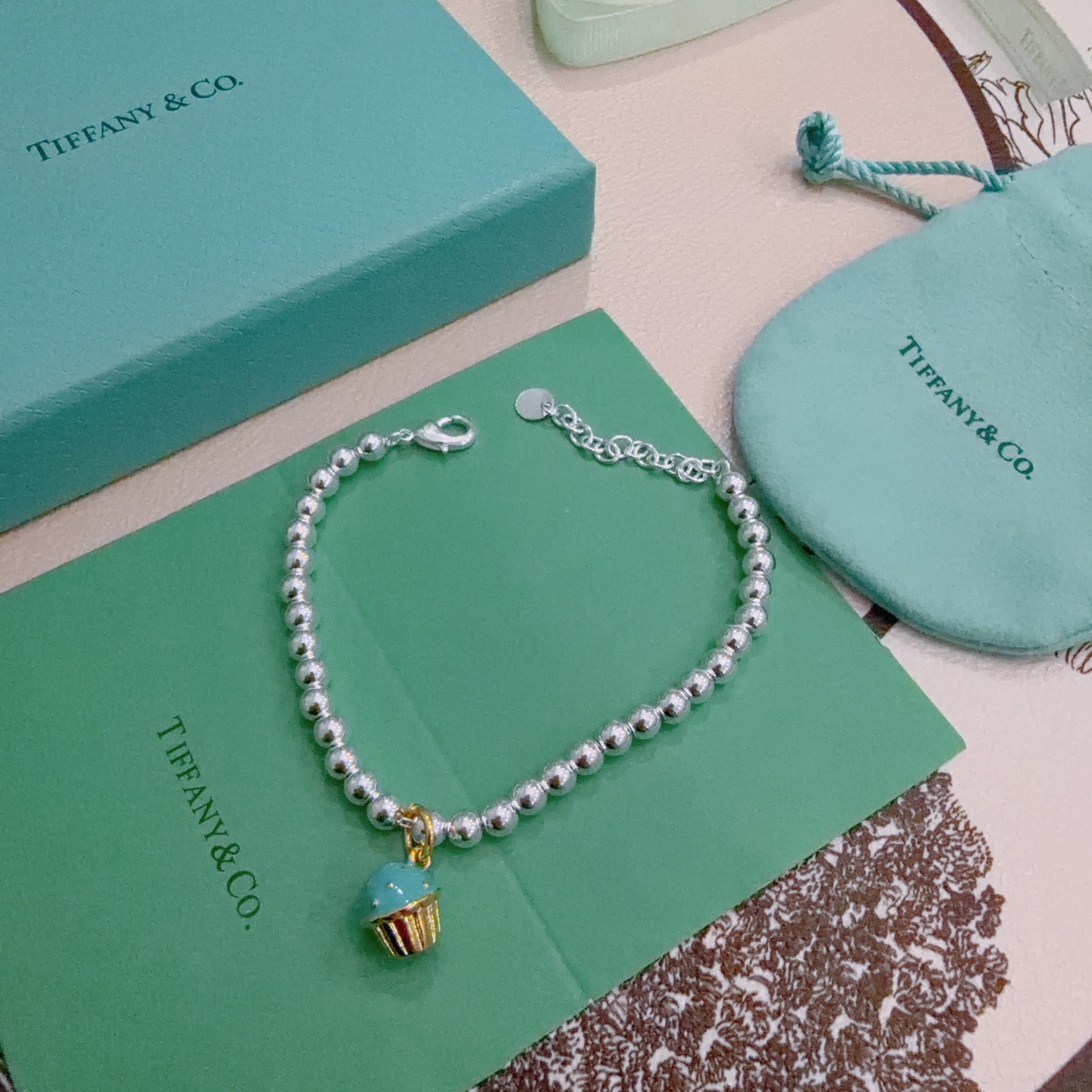 NO:664630,Tiffany & Co. Bracelet TIFFNY&CO. Counter Seiko silver version, the same style as the star, retro old style, original replica, purely handmade ~ authentic mold opening, trendy and fashionable must-have, can be worn by both men and women, same style for couples, rock punk silver style, trendy and versatile, same style as the official website, boutique jewelry, tiffany, bracelet19860909蒂芙尼手链 TIFFNY&CO. 专柜精工银版本明星同款 复古做旧风 原版复刻 纯手工打造 ～正品开模潮流时尚必备 男女均可佩戴 情侣款同款 摇滚朋克银风格 潮流百搭 官网同款,饰品精品,tiffany,bracelet,Jewelry